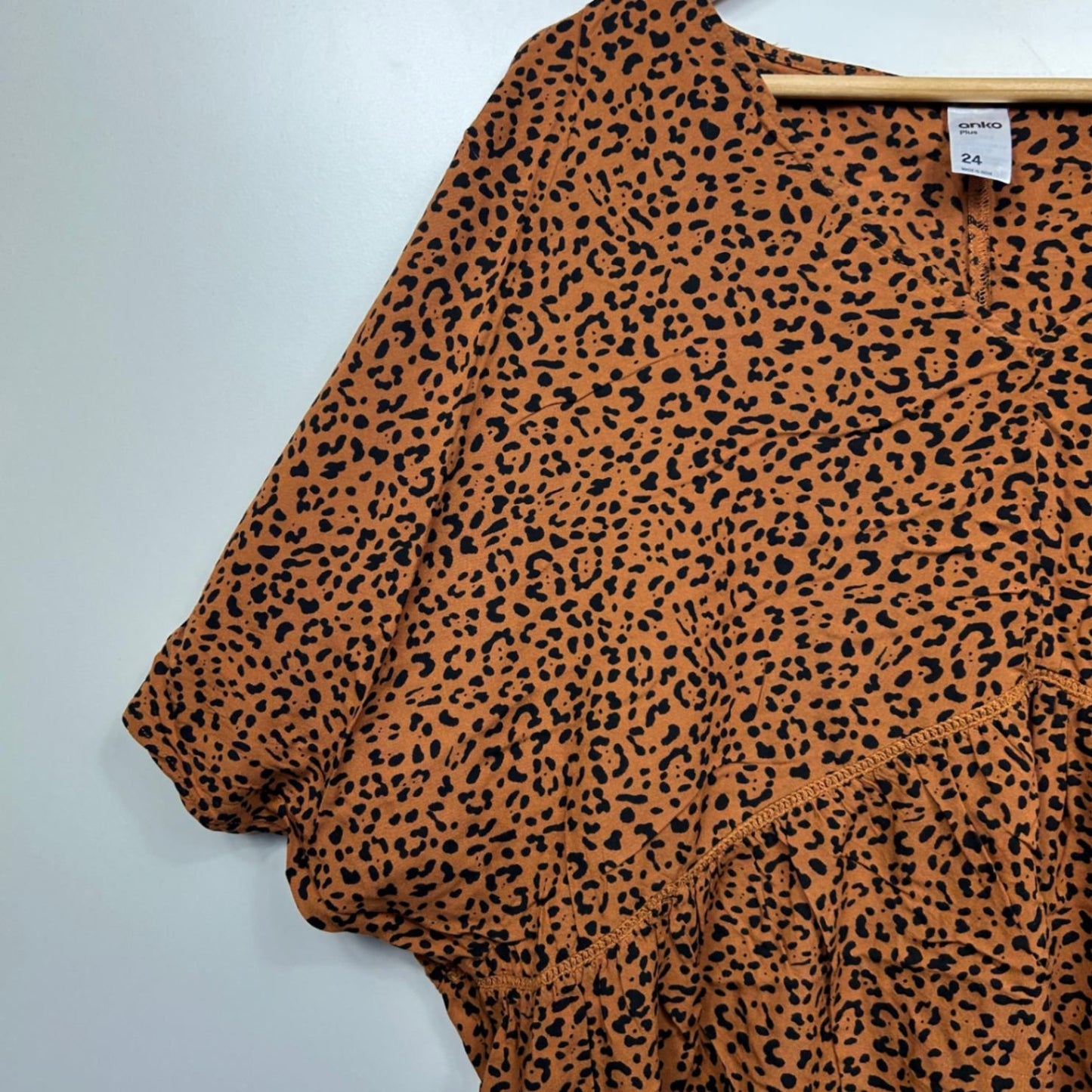Anko Top Size 24 Brown Viscose Short Sleeve Scoop Neck Casual Women Blouse