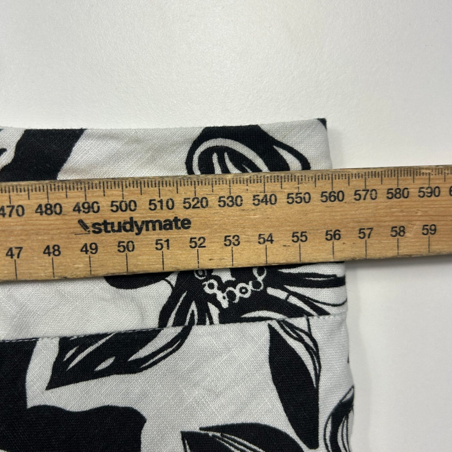 Target Midi Skirt Size 26 Black White Floral Sleeveless Pure Linen