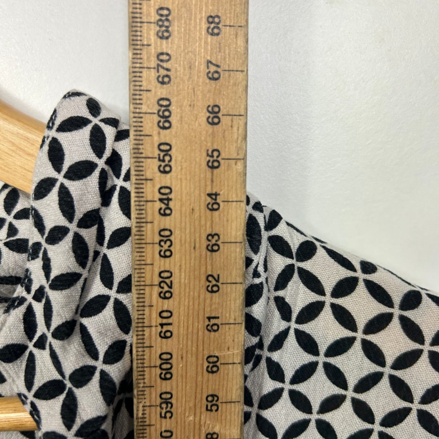 Anko Top Black White Viscose Long Sleeve Blouse Size 14