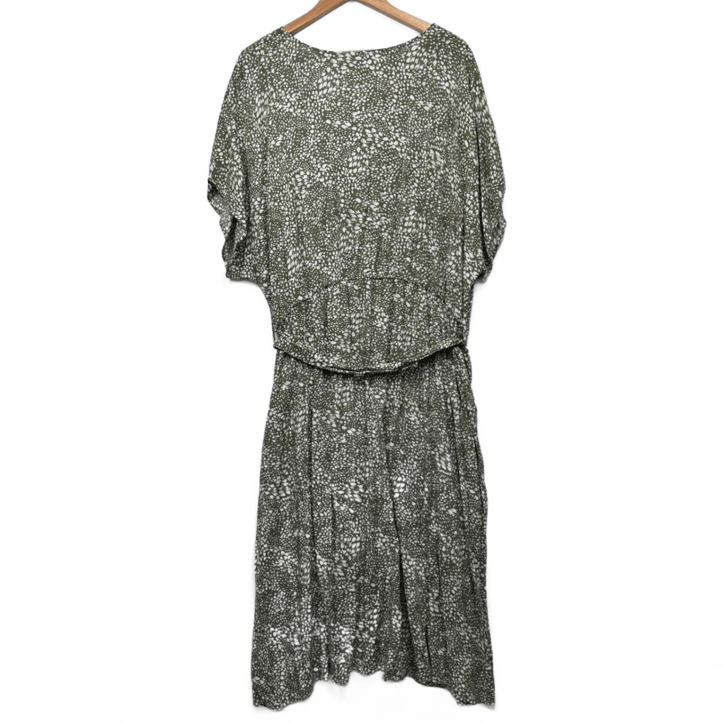 Beme Maxi Dress Size 22 Sage Green White Midi Length V Neck New