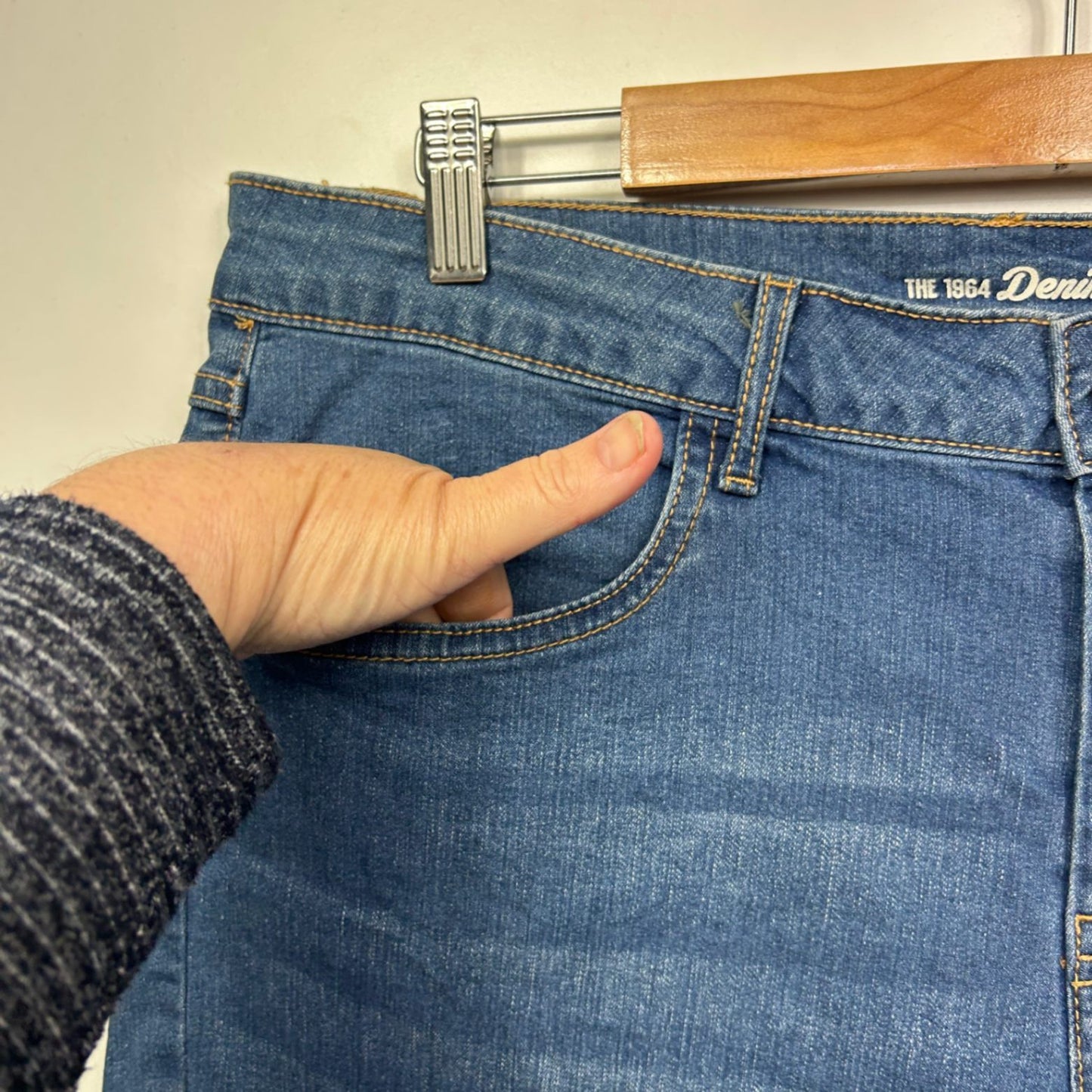 The 1964 Denim Company Blue Relaxed Rolled Hem Pockets Casual Shorts Size 16