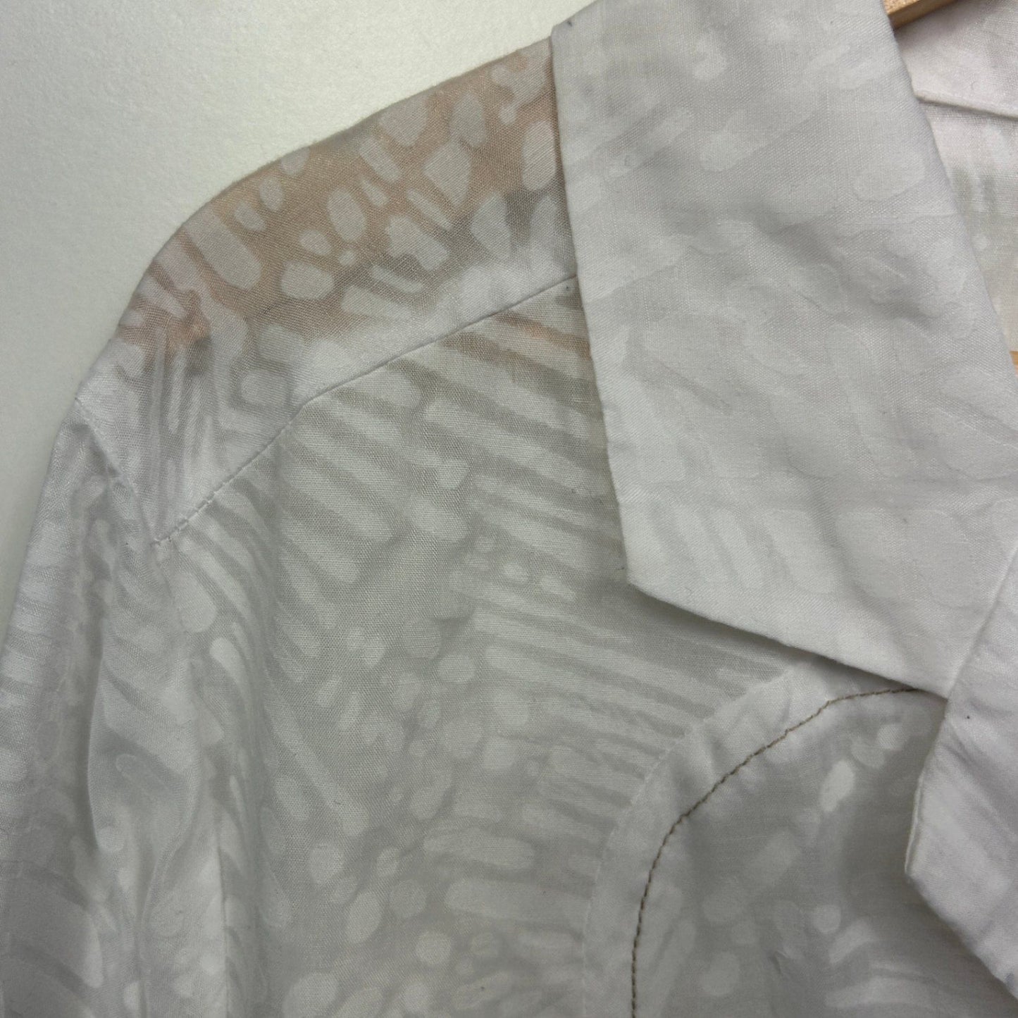 Taking Shape Top Size 18 Plus White Button Up Roll Tab Sleeve Ruched Cotton Blend