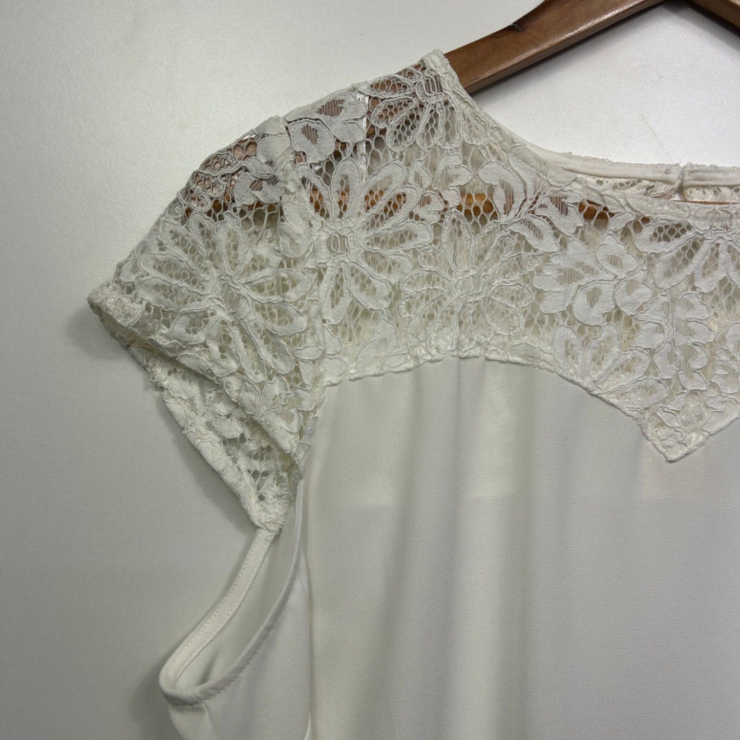Preview Blouse Size 16 White Lace Cap Sleeve