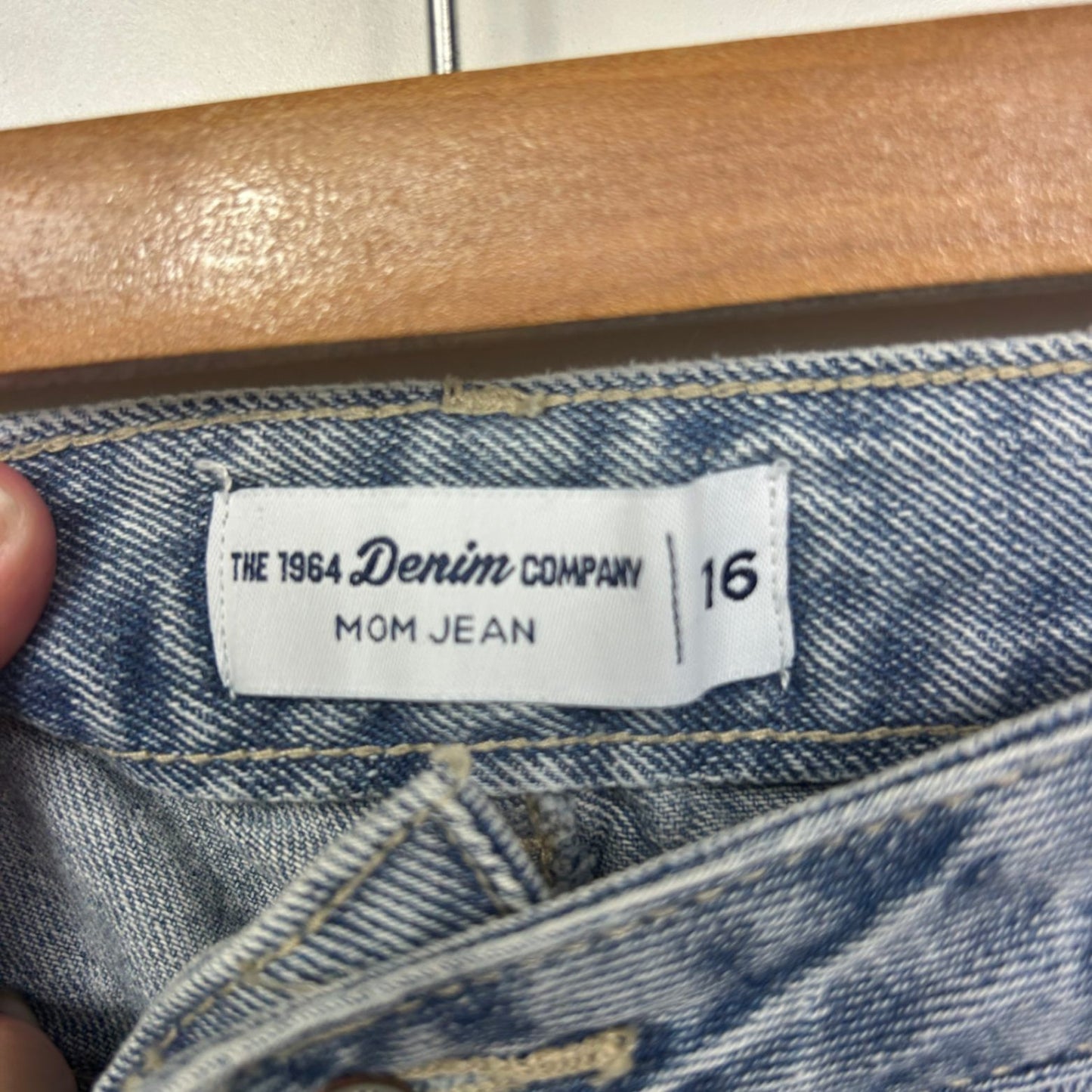 The 1964 Denim Company Mom Jean Size 16