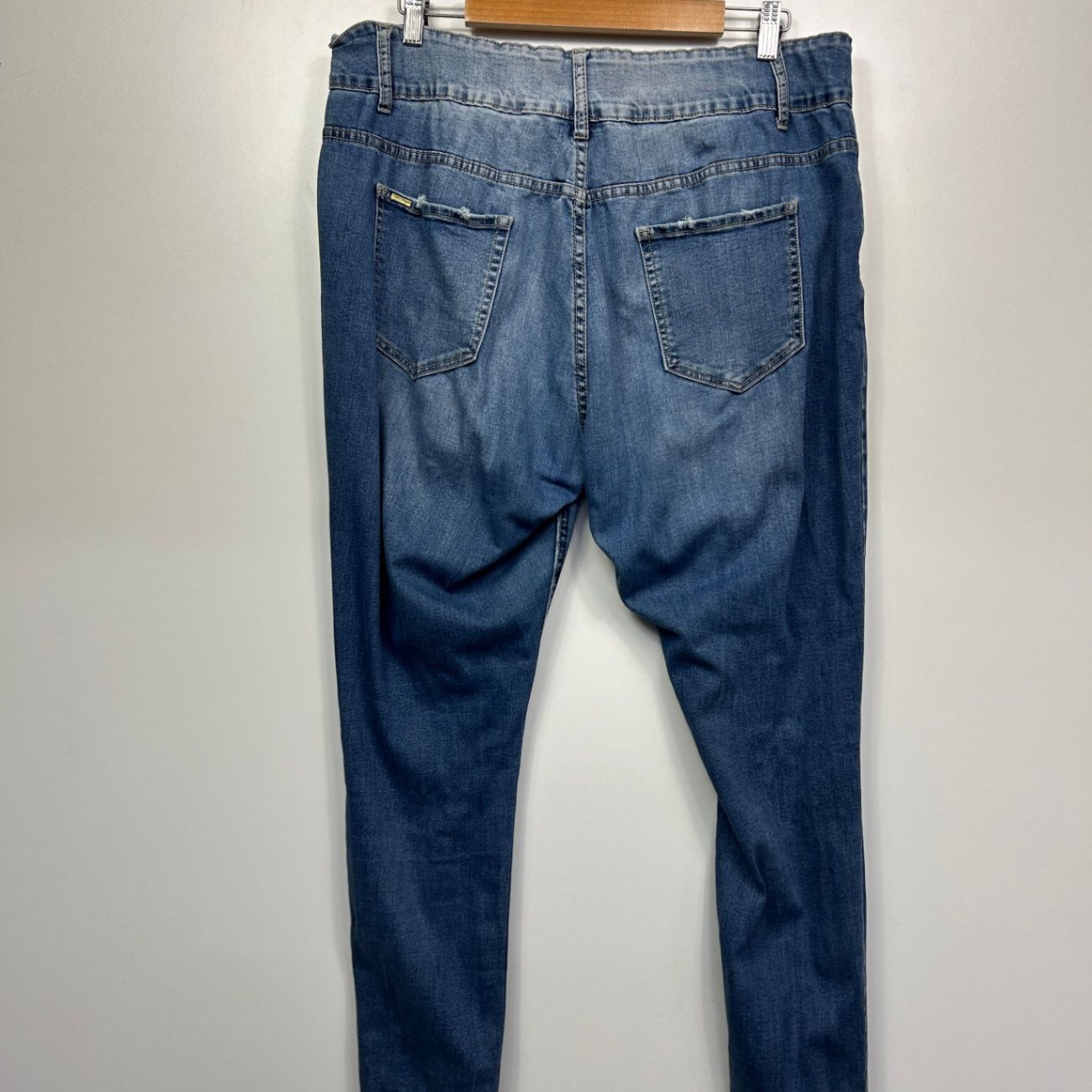 City Chic Denim Blue Skinny Stretch Distressed Ankle Grazer Asha Jeans Size 16