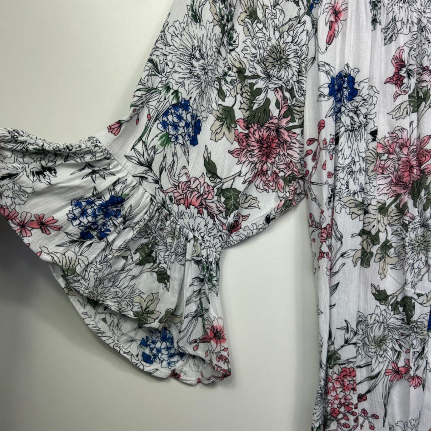 Beme Top Size 24 Plus Multicoloured Floral Bell Sleeve Viscose