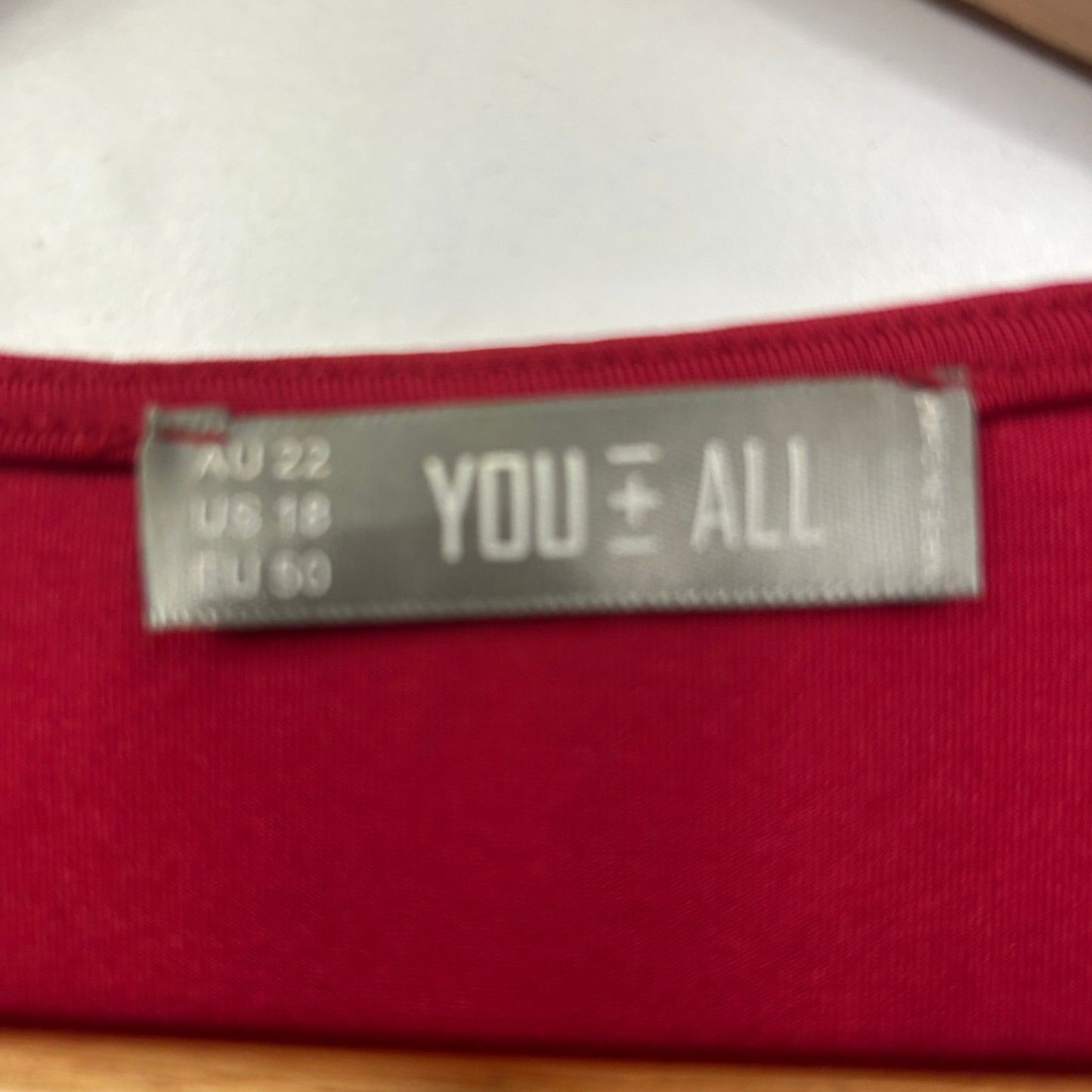 YOU+ALL Red Short Sleeve V Neck Front Twist Top Blouse Size 22