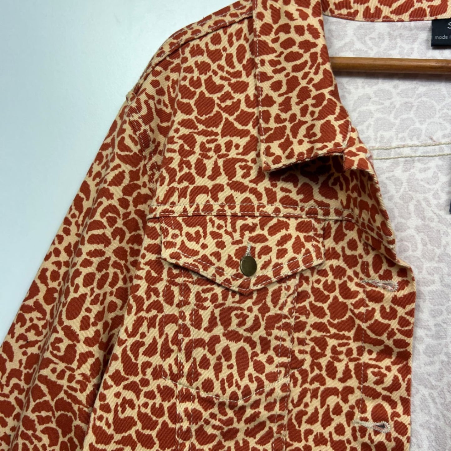 New Sara Womens Jacket Size 26 Animal Print Tan Long Sleeve Heavy Cotton Pockets