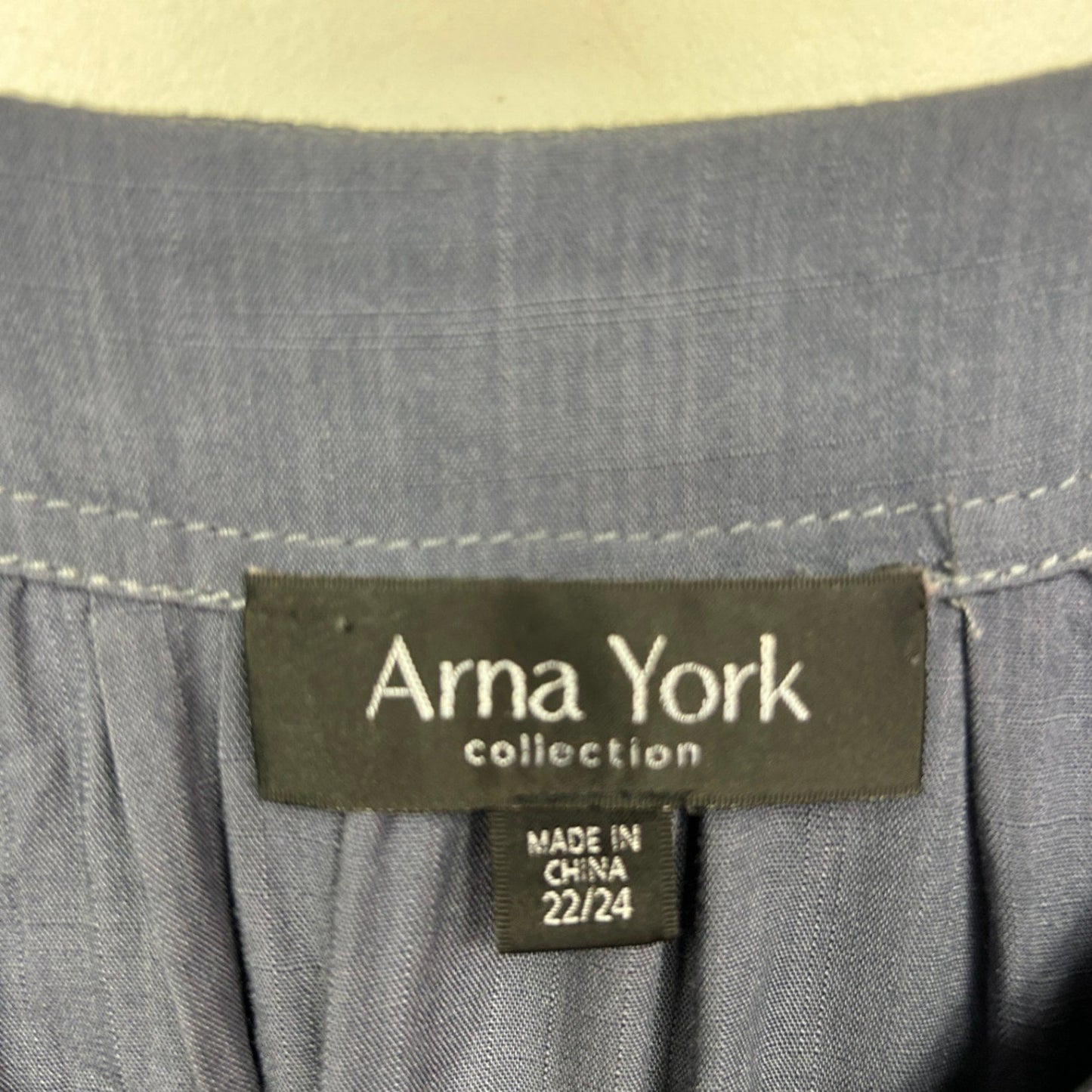 Arna York by City Chic Top Size 22 24 Blue Short Sleeve Viscose