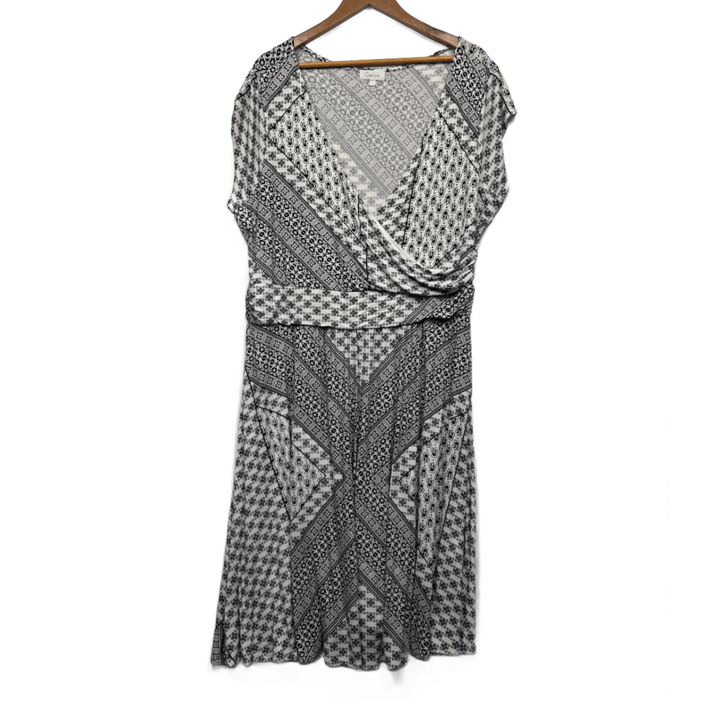 Capture Dress Size 20 Black White Midi Length Faux Wrap