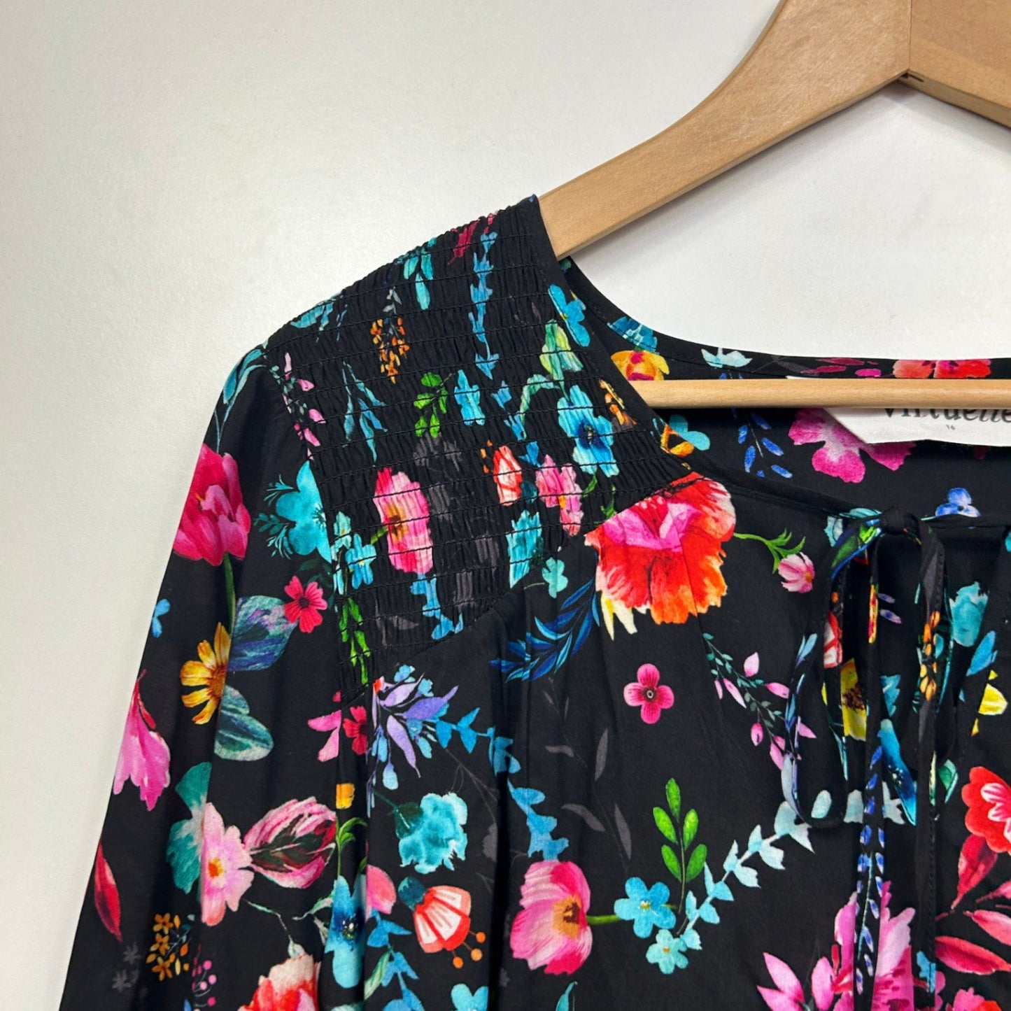Virtuelle Top Blouse Size 16 Plus Multicoloured Black Floral Long Sleeve Viscose