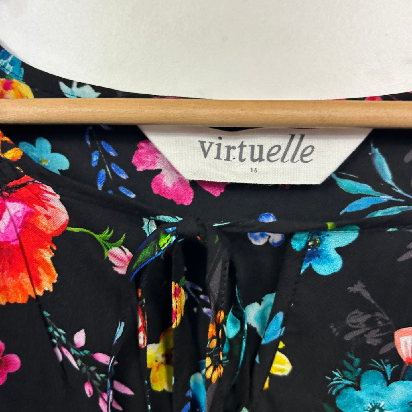 Virtuelle Top Blouse Size 16 Plus Multicoloured Black Floral Long Sleeve Viscose
