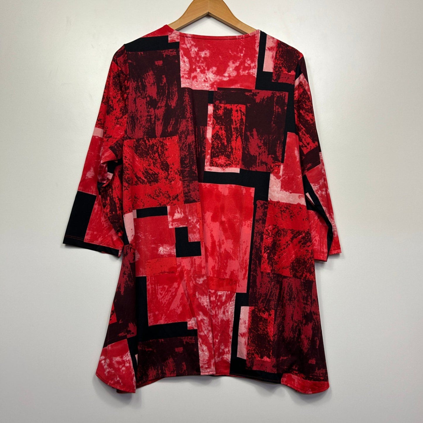 Millers Tunic Top Size 18 Red Black Long Sleeve