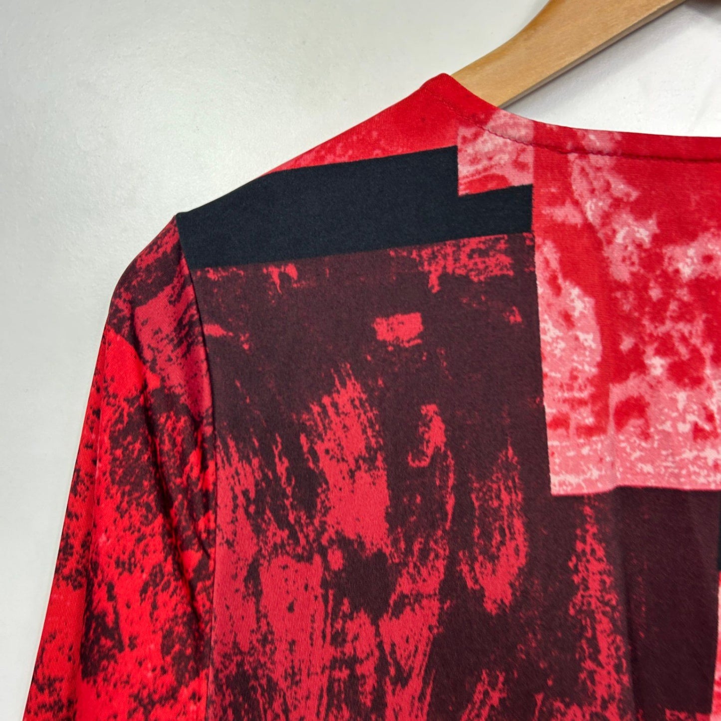 Millers Tunic Top Size 18 Red Black Long Sleeve