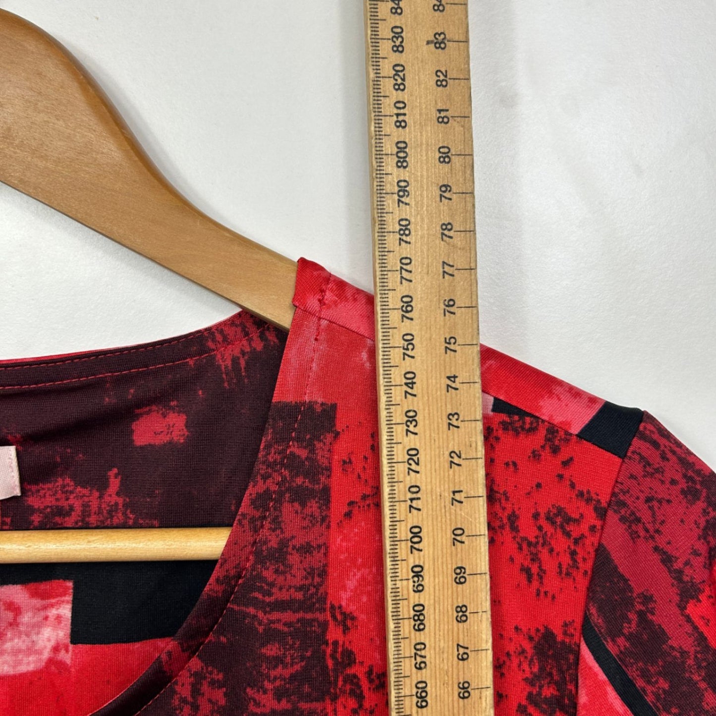 Millers Tunic Top Size 18 Red Black Long Sleeve