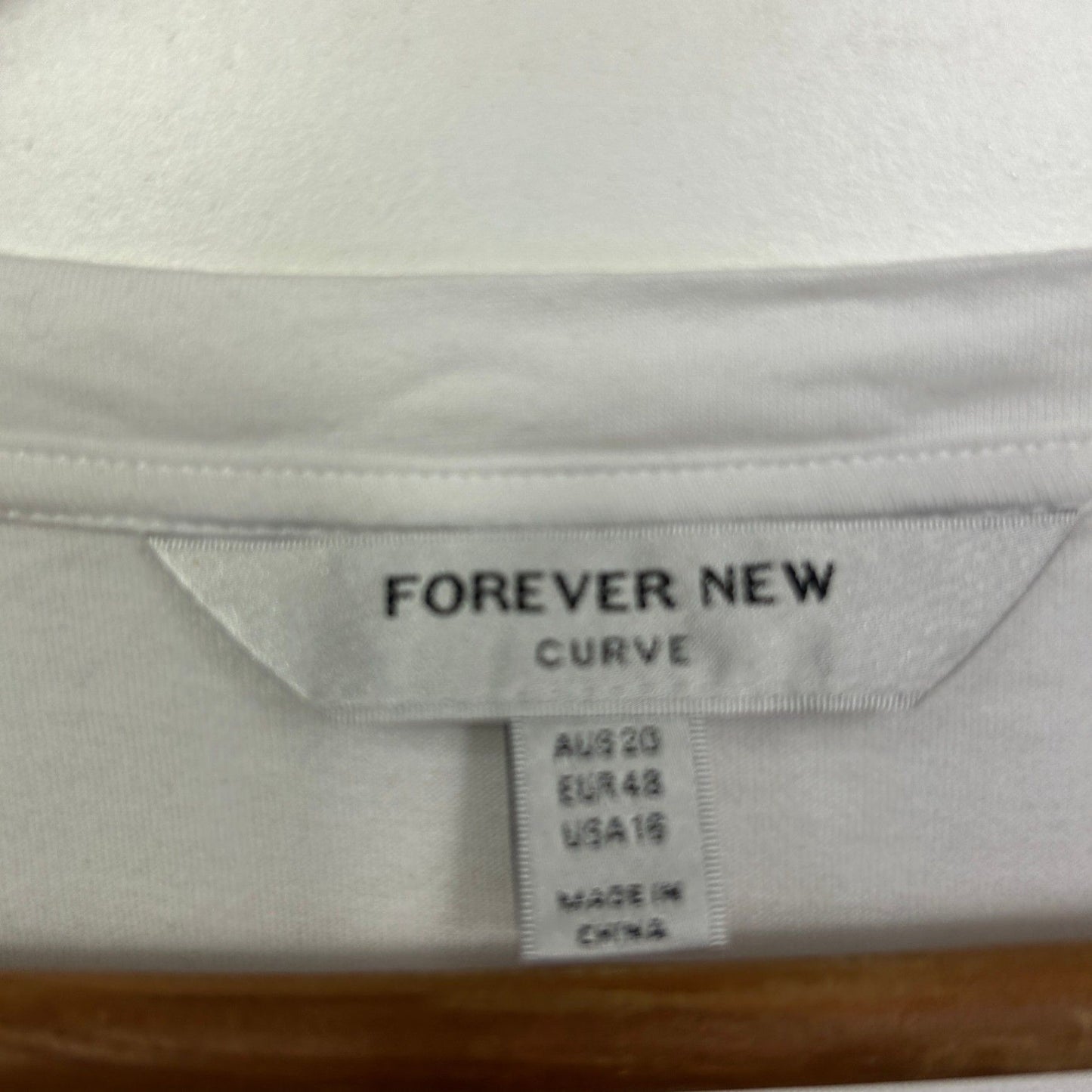 Forever New Curve Long Sleeve Top Size 20 Long Sleeve White