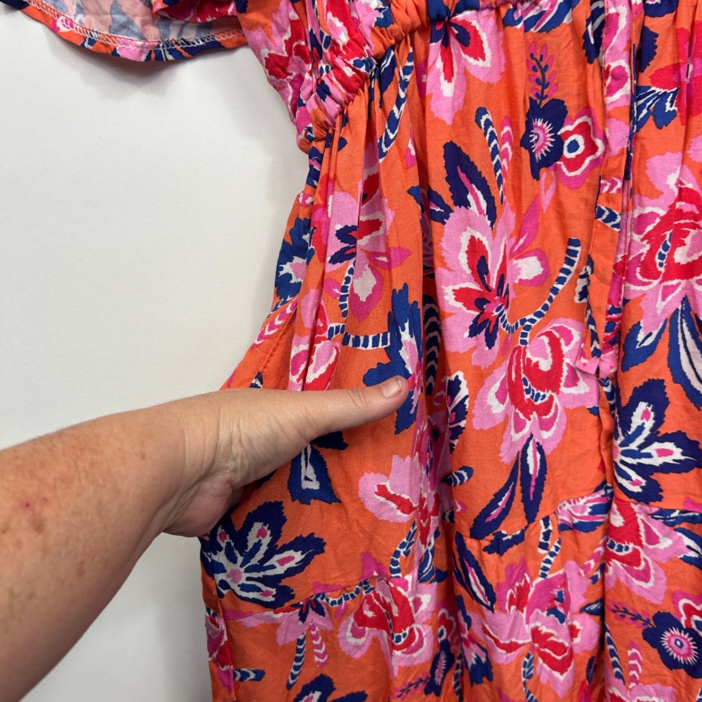 New Beme Maxi Dress Size 22 Multicoloured Short Flutter Sleeve Midi Length Pockets