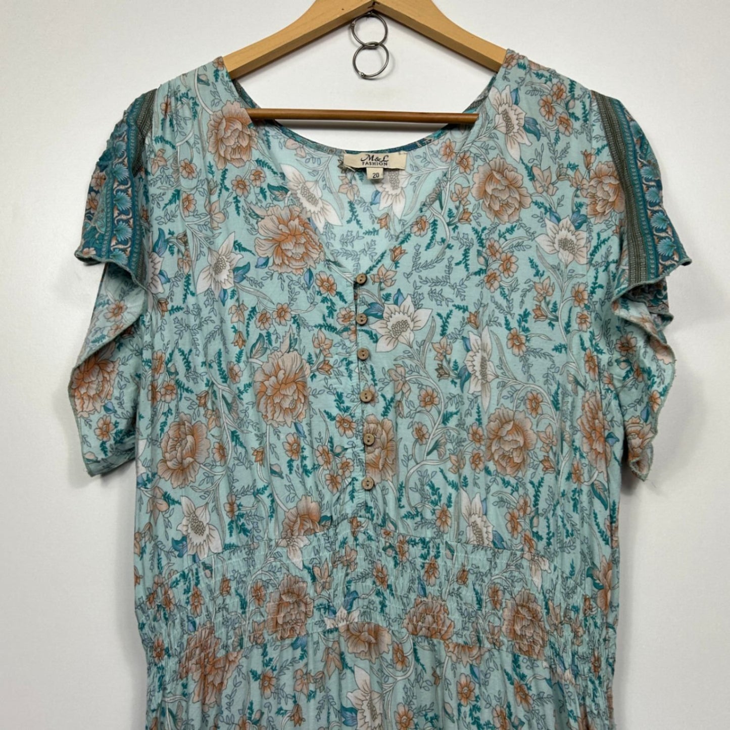 M&L Fashion Maxi Boho Dress Size 20 Floral Multicoloured Hi Low Hem Short Sleeve