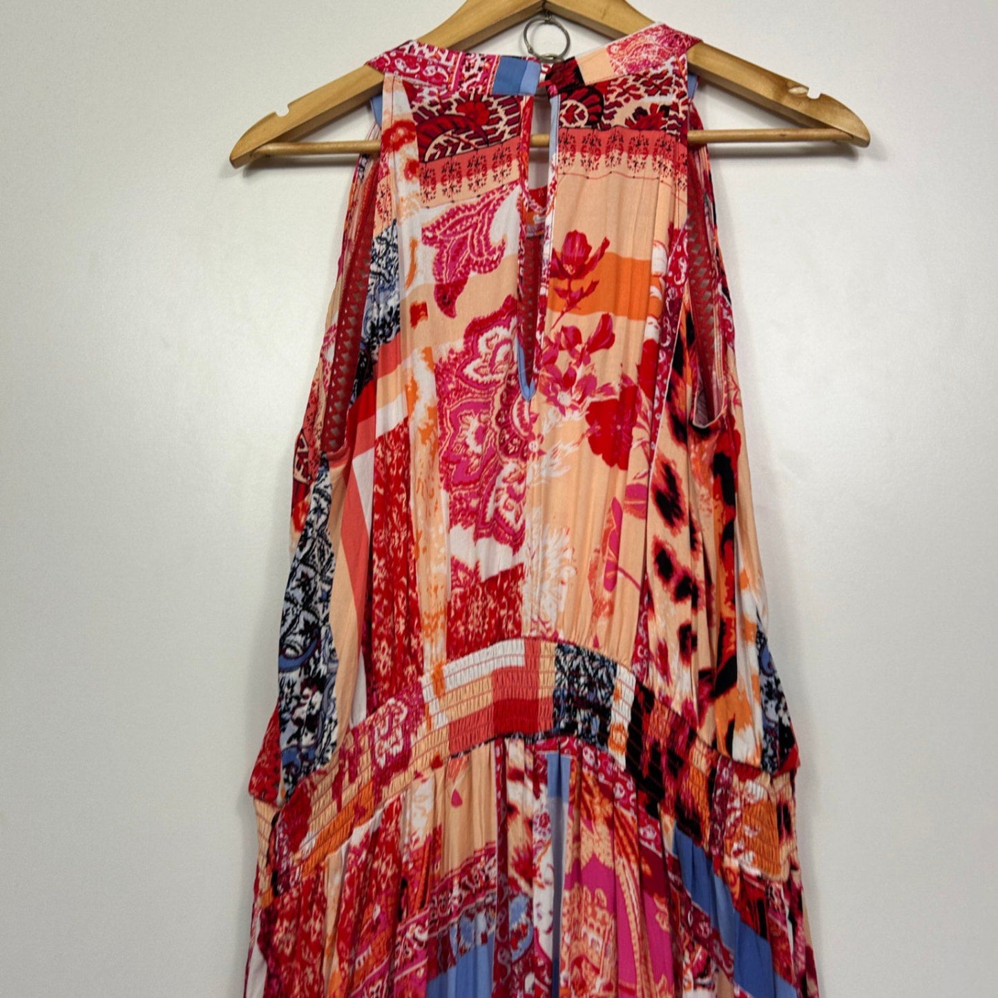 New Sara Maxi Dress Size 14 Sleeveless Halter Neck Crochet Trim Multicoloured Paisley Print
