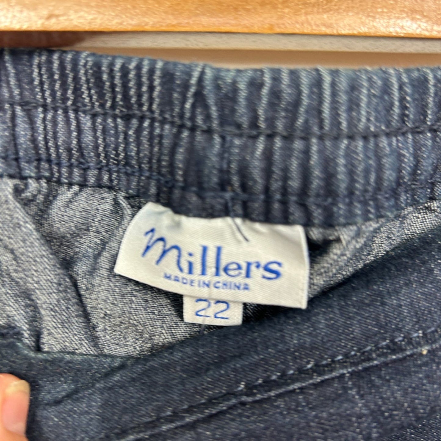 Millers Women’s Denim Pull On Jeans Pants Dark Indigo Wash Pockets Size 22
