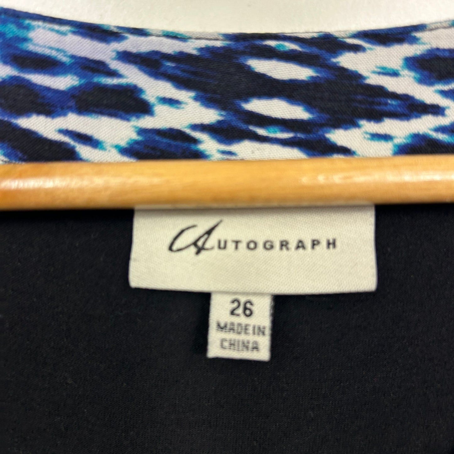 Autograph Tunic Top Size 26 Black Blue Short Sleeve Viscose Blend