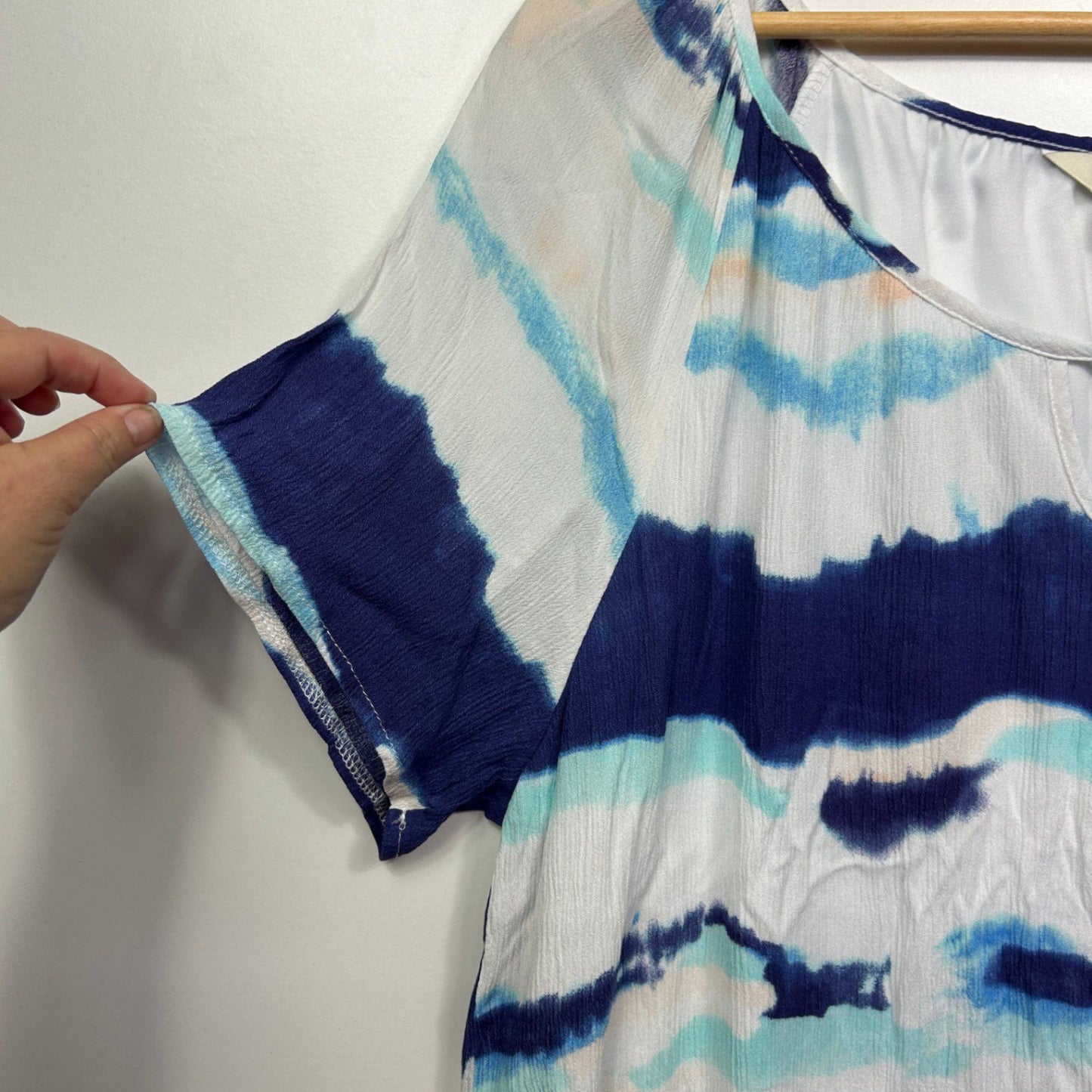 Beme Blouse Top Size 18 Short Sleeve Blue White Lined