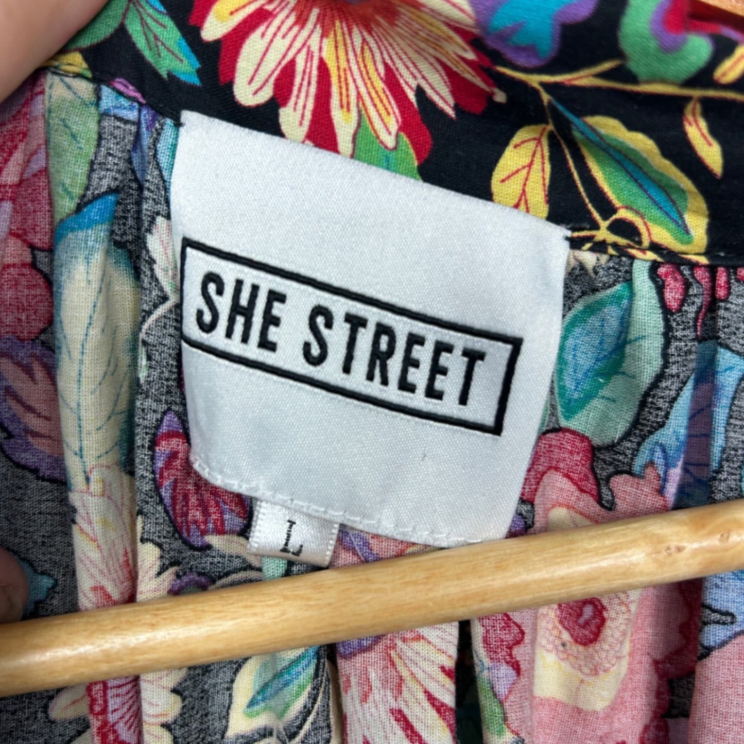 She Street Maxi Dress Size 14 16 Multicoloured Floral Pockets Long Sleeve Flowy