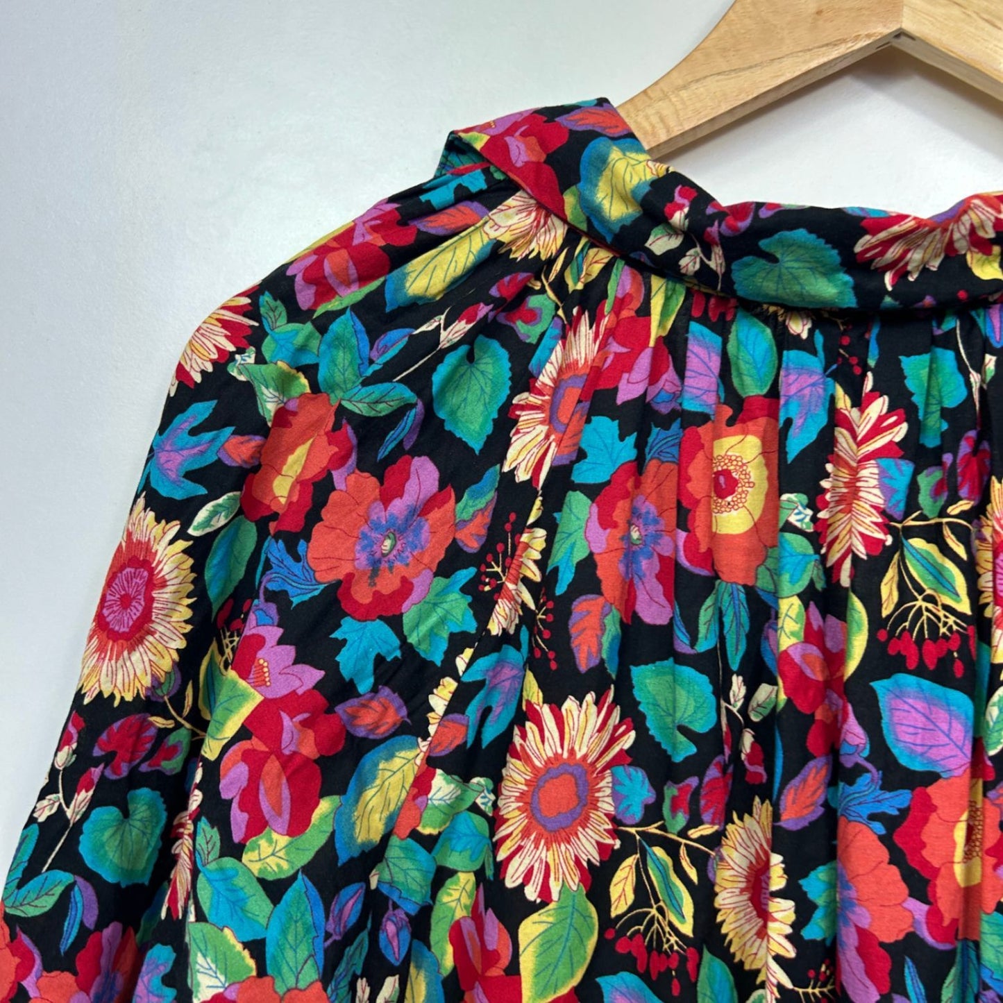 She Street Maxi Dress Size 14 16 Multicoloured Floral Pockets Long Sleeve Flowy