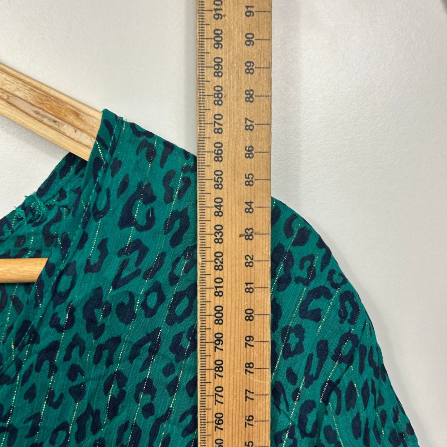 Taking Shape Tunic Top Size 16 Green Short Sleeve Layered Animal Print