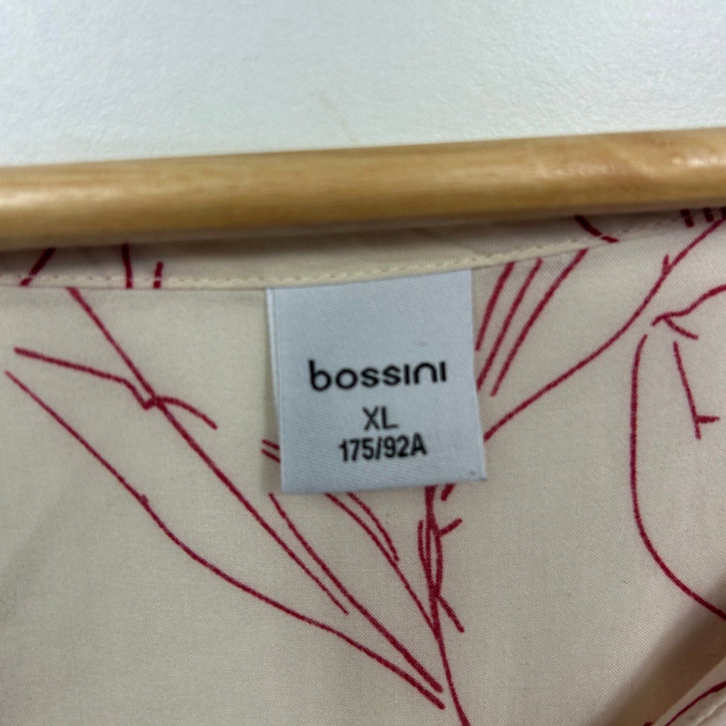 Bossini Top Blouse Size 16 XL Beige Red Floral Outline Print