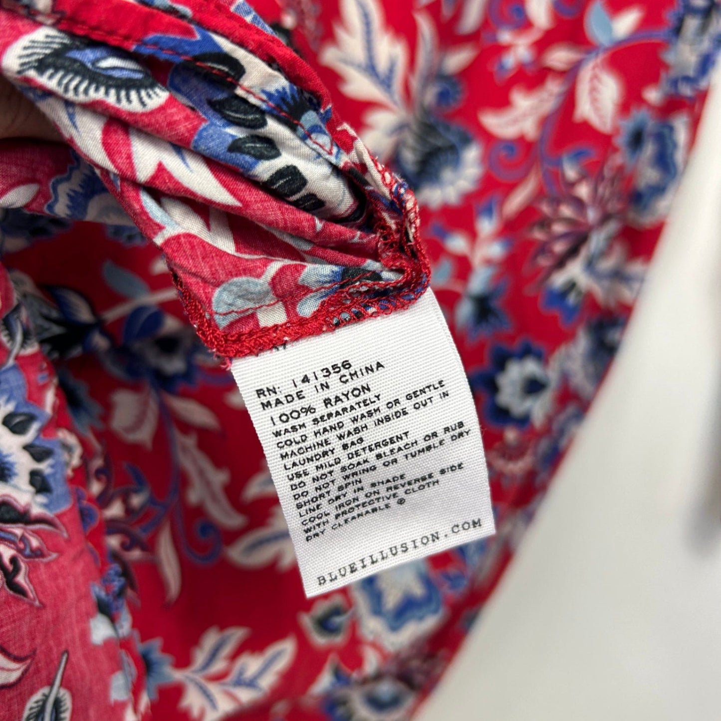 Blue Illusion Top Size 12 / 14 Red Floral Long Sleeve Rayon
