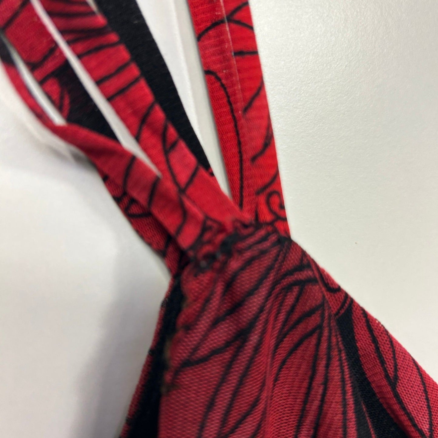 Autograph Red Black Floral Sleeveless V-Neck Layered Top Size 18