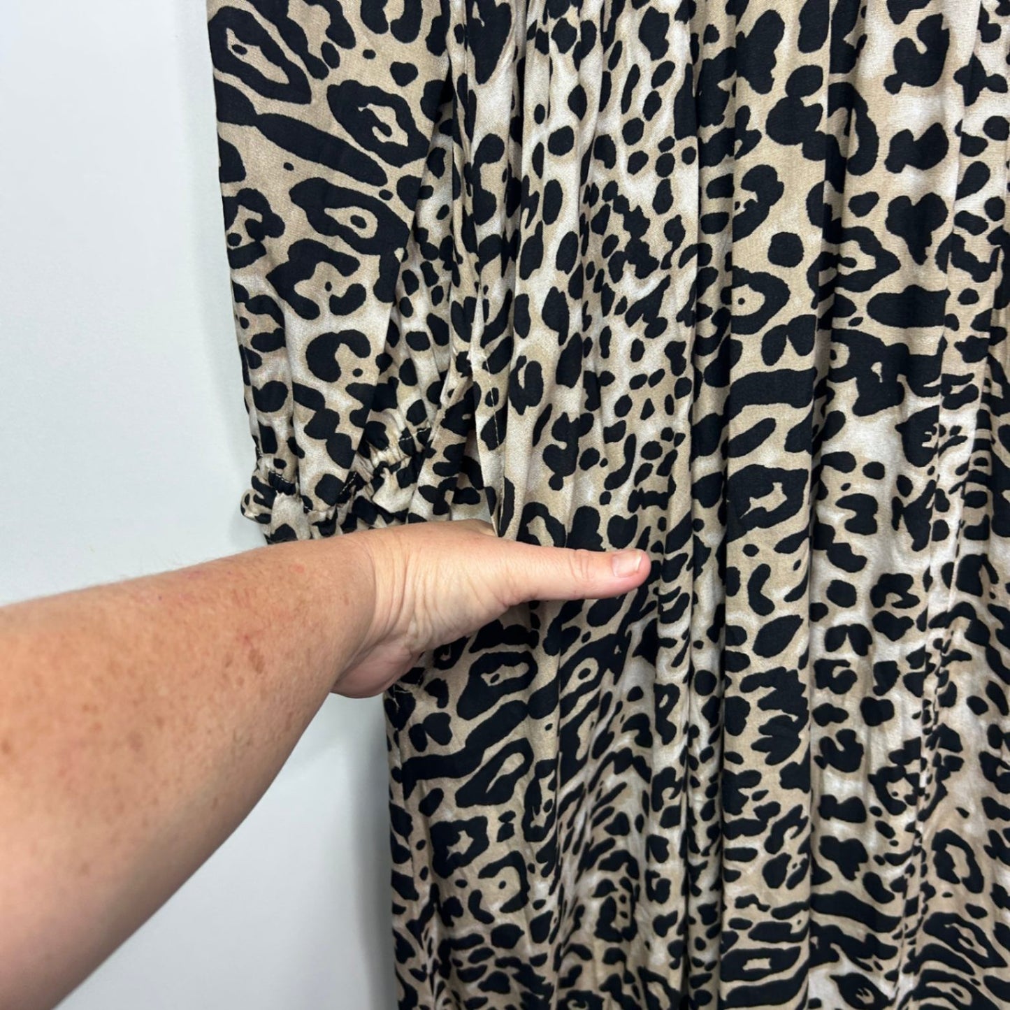 New Red Lotus Maxi Dress Size 16 XL Long Sleeve Animal Print Pockets