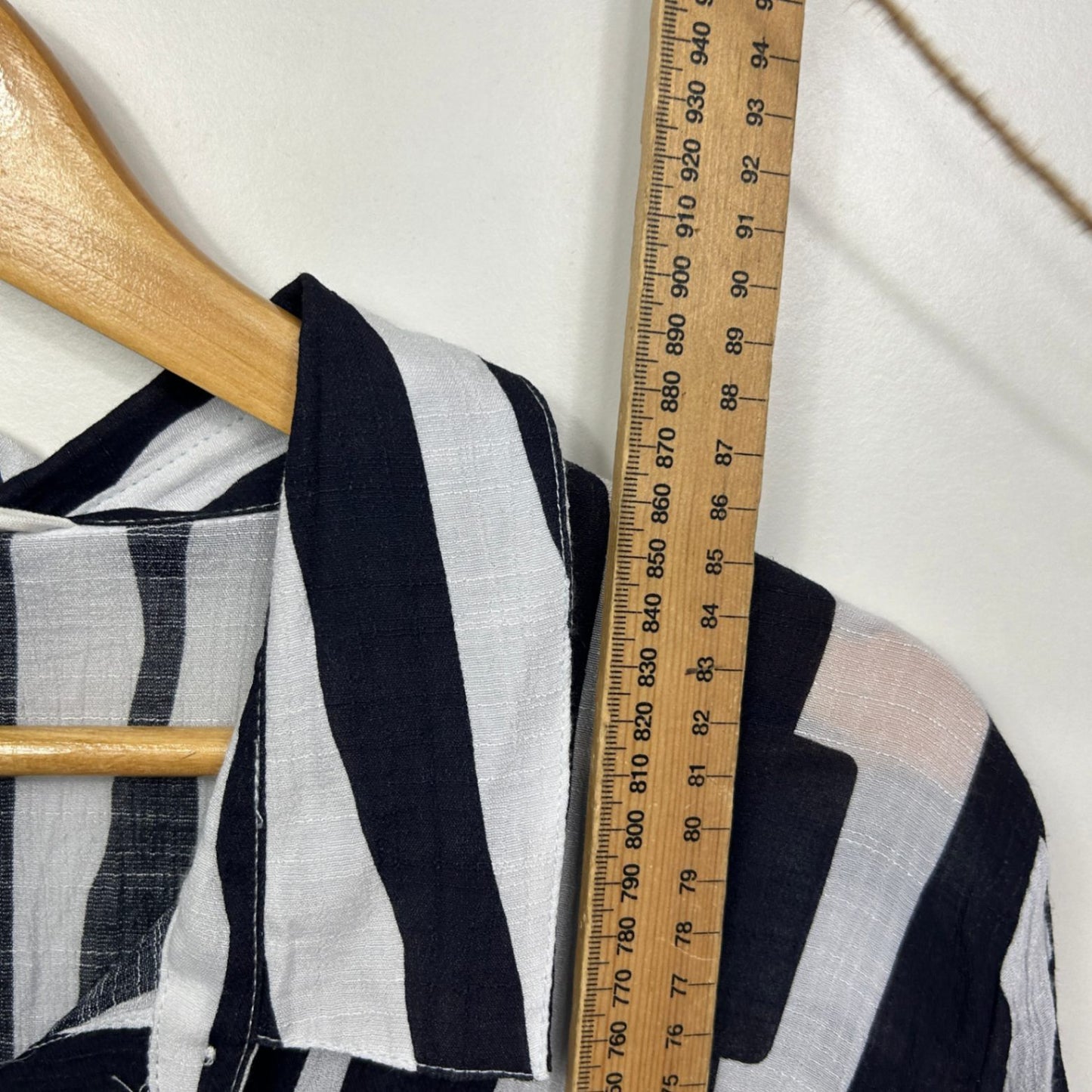 Virtuelle Black White Long Sleeve Striped Shirt Blouse Top Size 20 Pockets