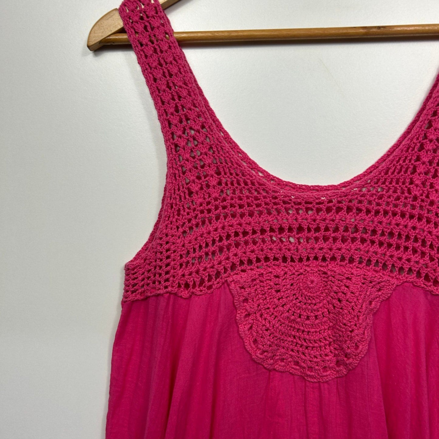 Caroline Morgan Sleeveless Boho Dress Size 16 Pink Asymmetric Hem Crochet Trim