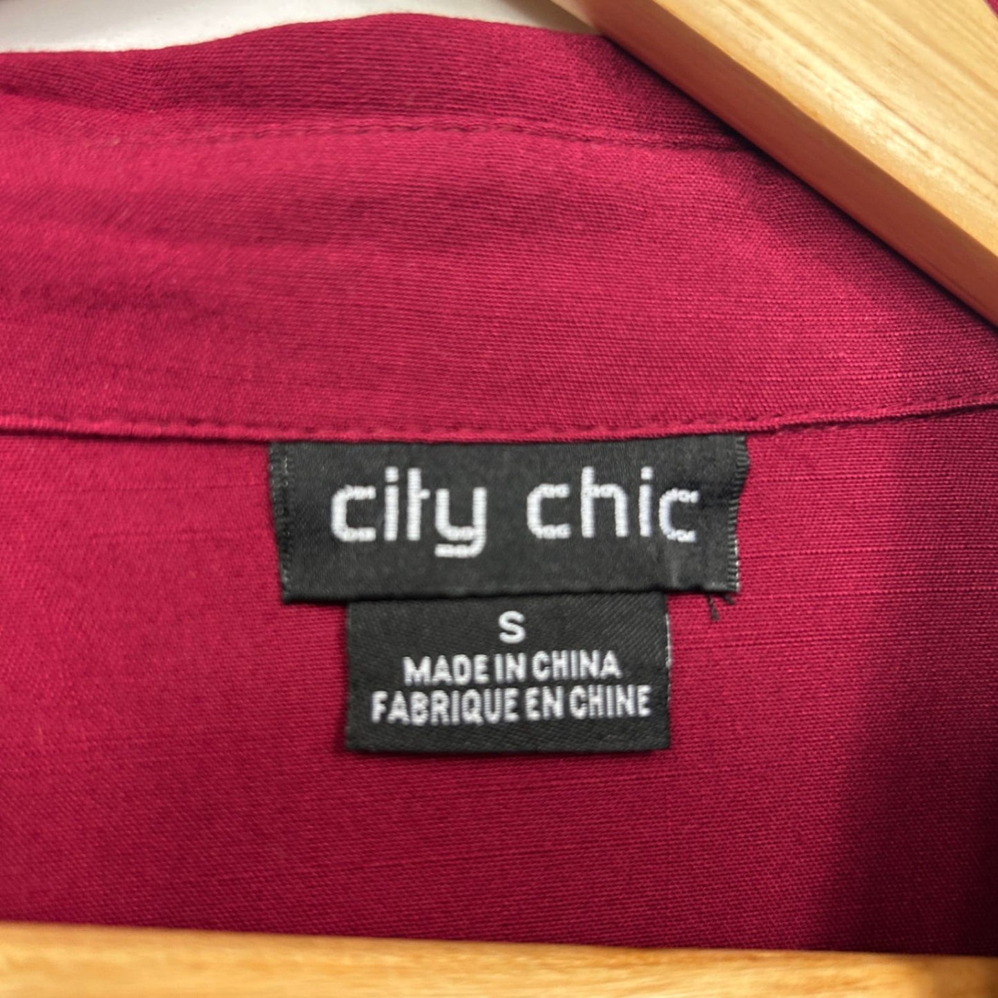 City Chic Red Viscose Long Sleeve Button Up Collared Top Blouse Size 16