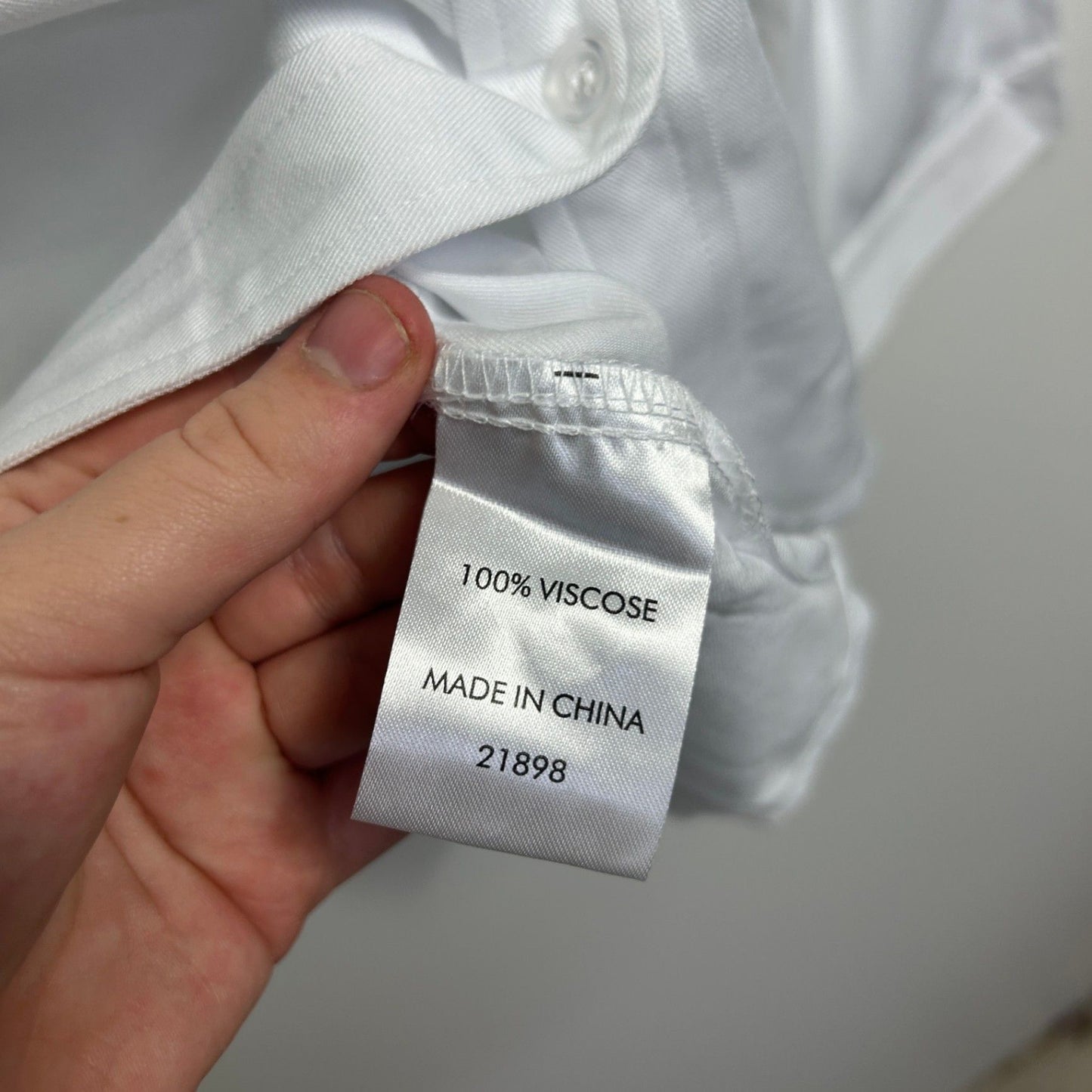 New Suzanne Grae Shirt Size 14 White Long Sleeve Button Up Collared