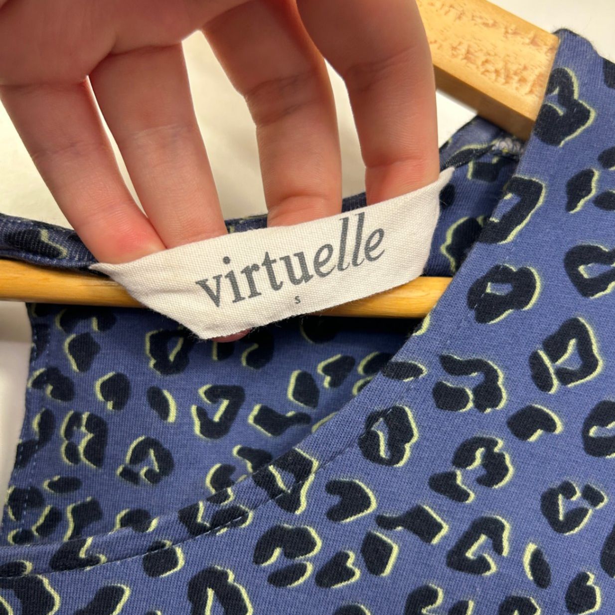 Virtuelle Blue Animal Print Jersey Stretch Tunic Top Size 16 Cotton Blend