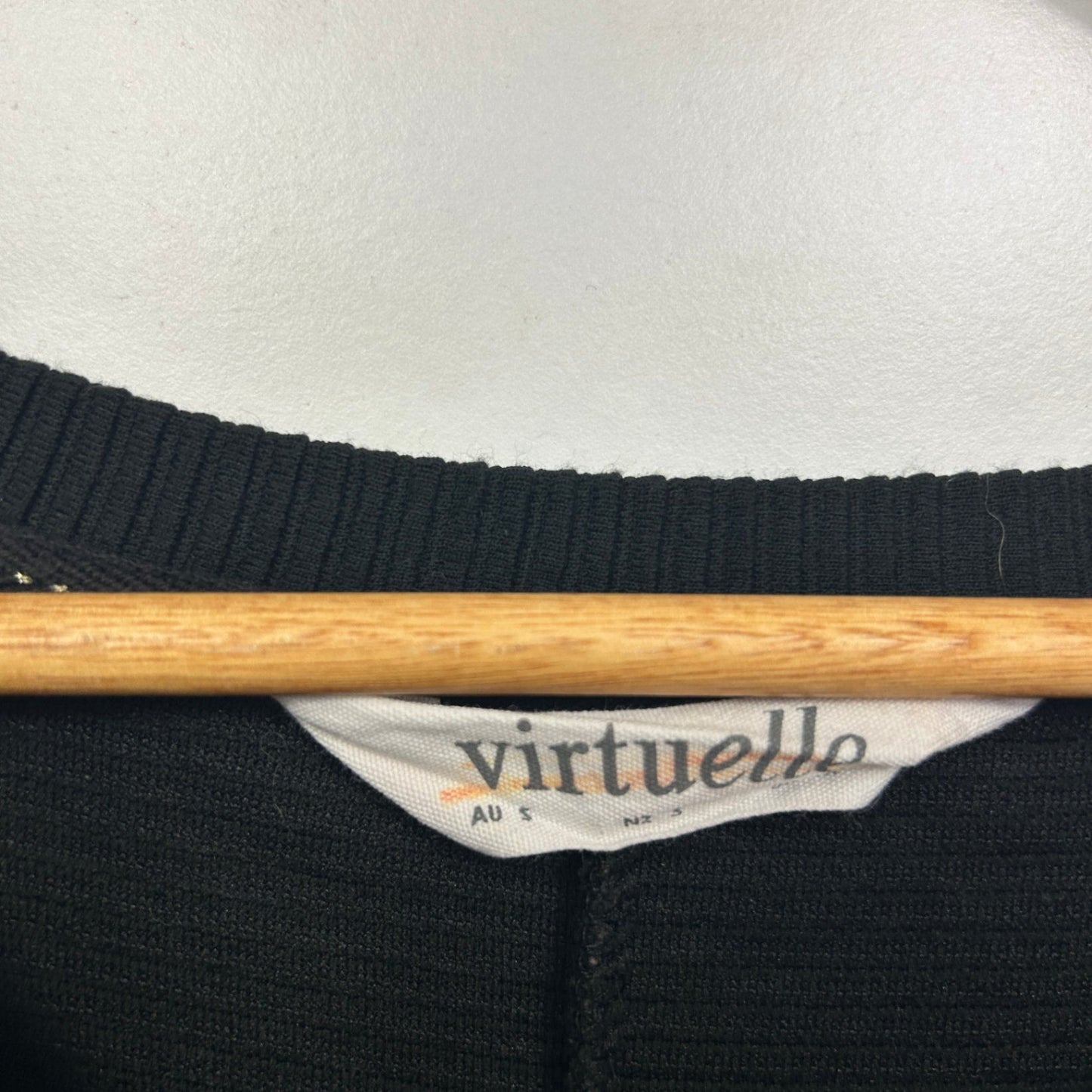 Virtuelle Black Long Sleeve Ribbed Tunic Top Size 16 Small Plus