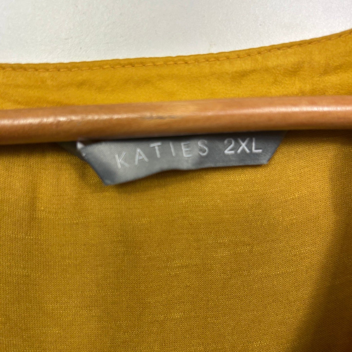 Katies Mustard Short Sleeve Top Blouse Size 18 16 2XL