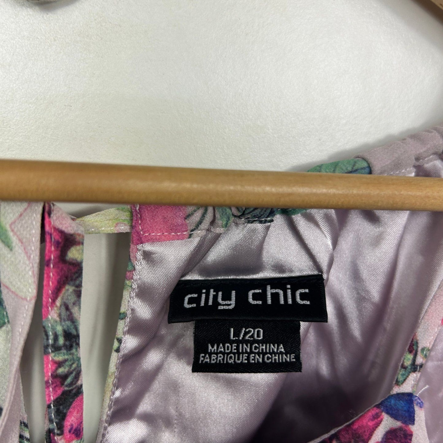 City Chic Multicoloured Sleeveless Floral Cocktail Dress Size 20 Midi Length