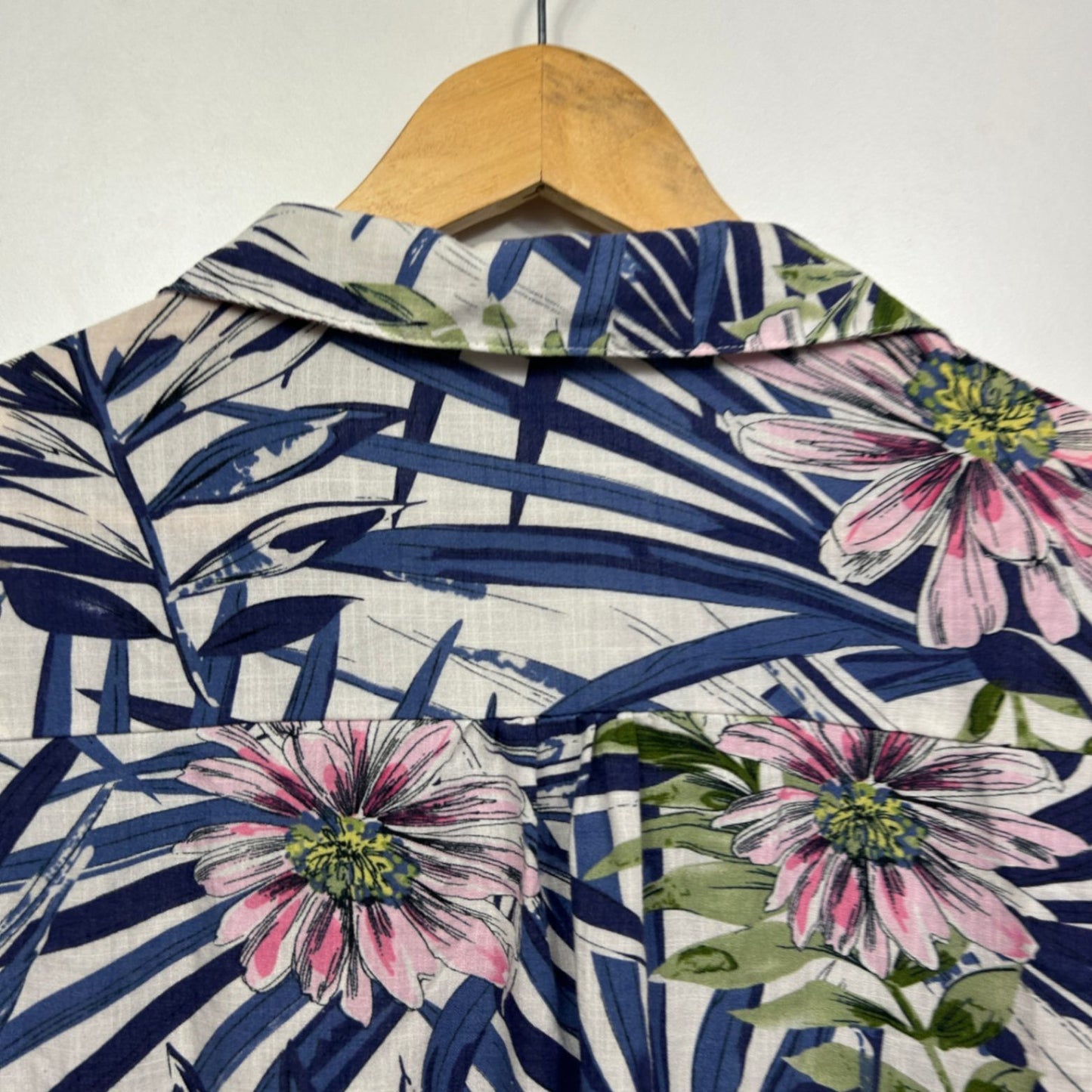 Gordon Smith Linen Blend Button Up Top Blouse Size 16 Roll Tab Sleeve