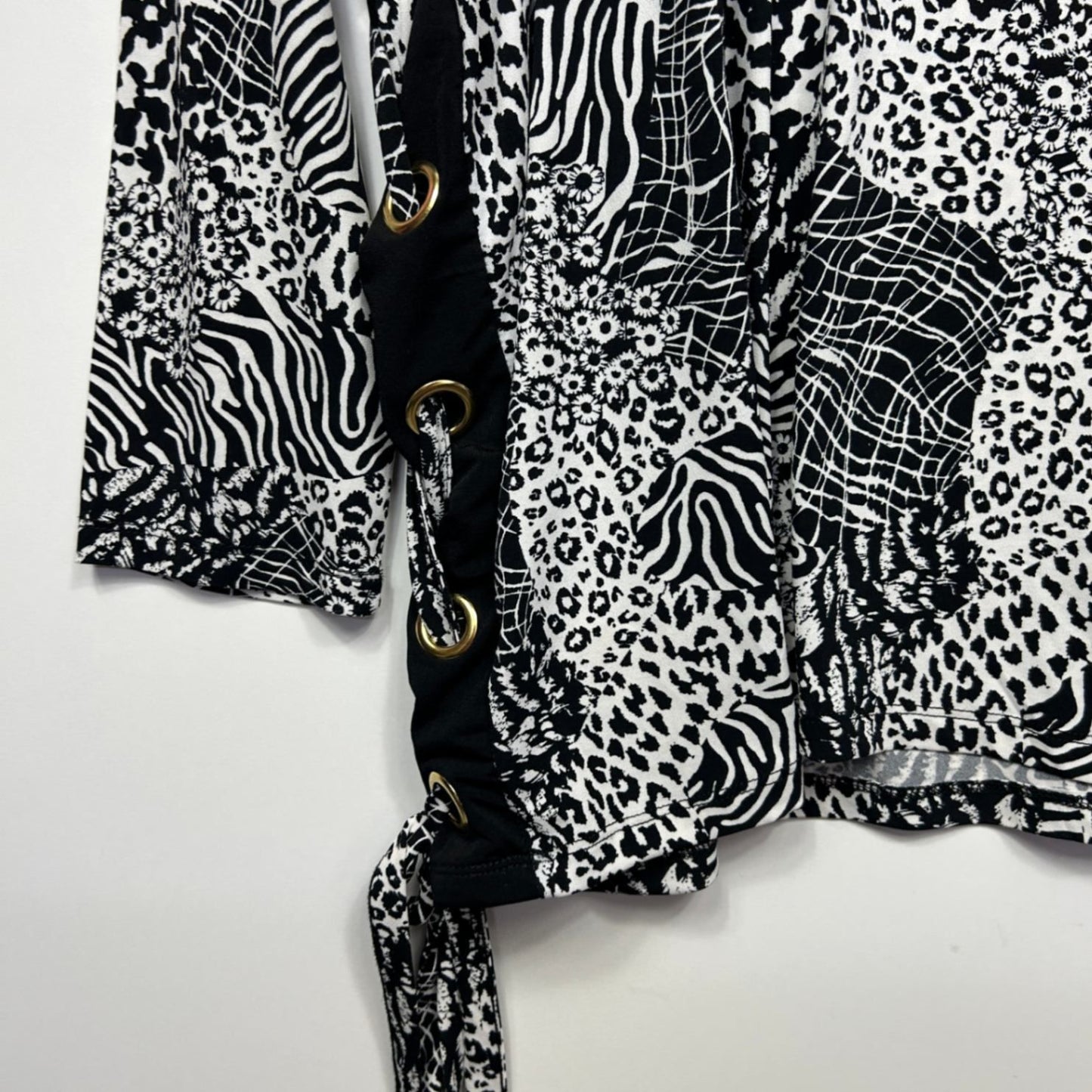 Beme Tunic Top Size 20 Black White Long Sleeve