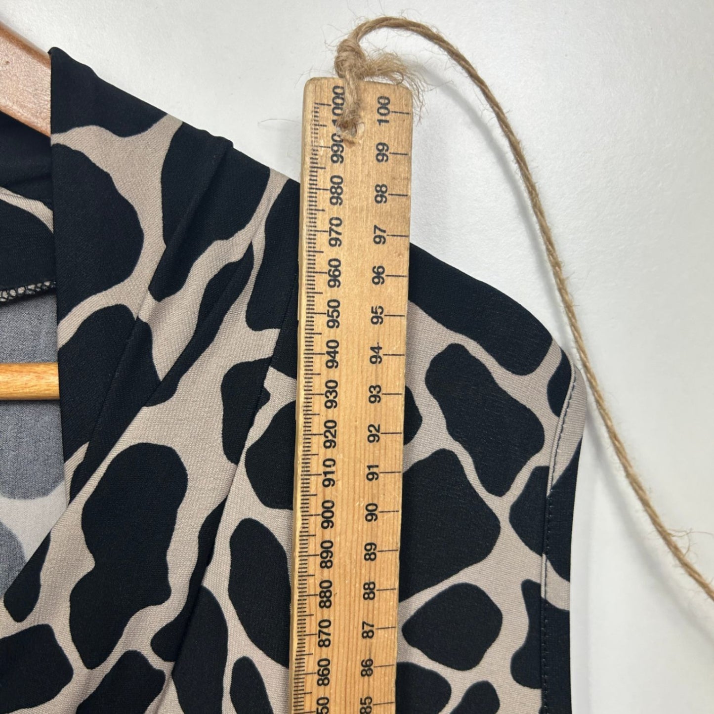 Taking Shape Tunic Dress Sleeveless Beige Black Size 22 XL Plus