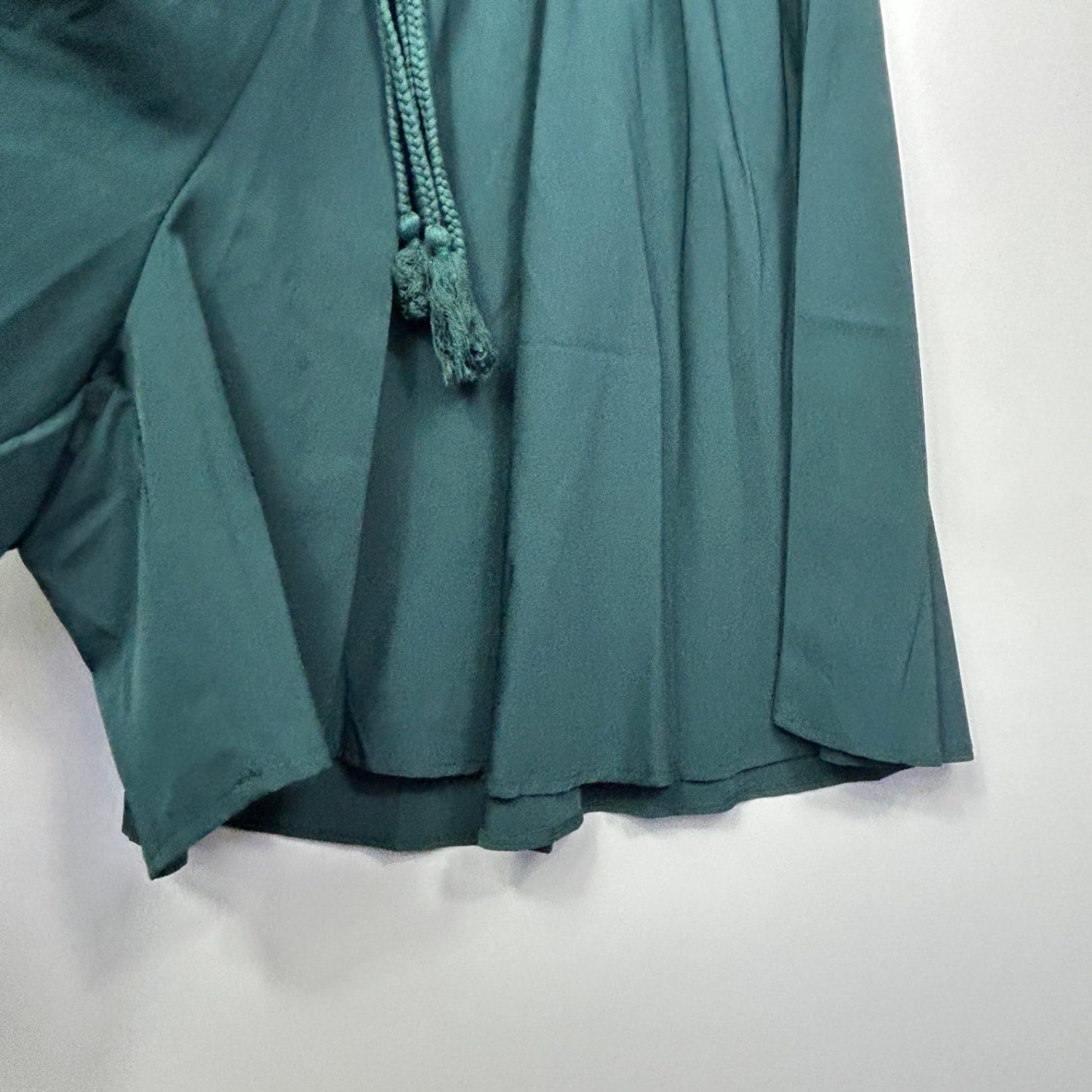 SHEIN Shorts Size 14 16 Green
