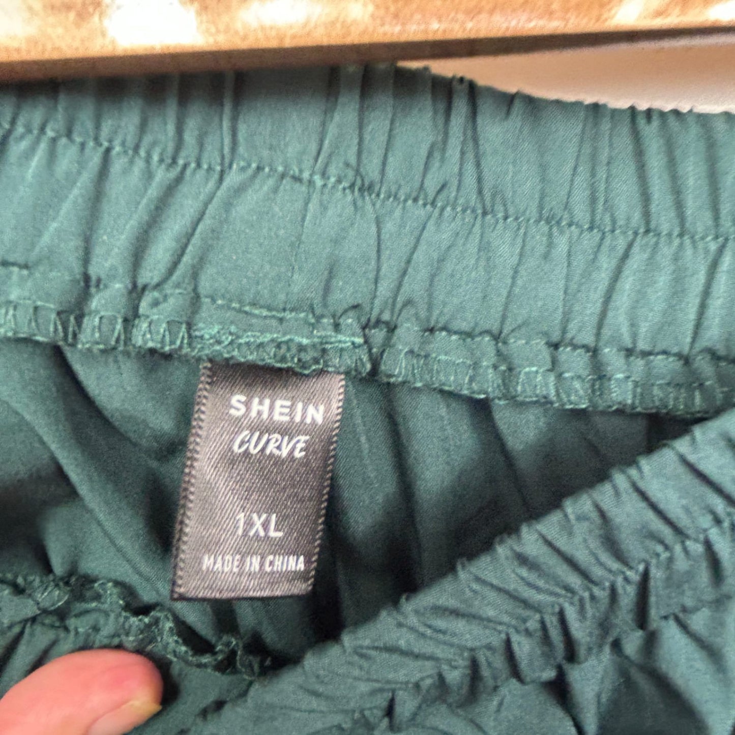 SHEIN Shorts Size 14 16 Green