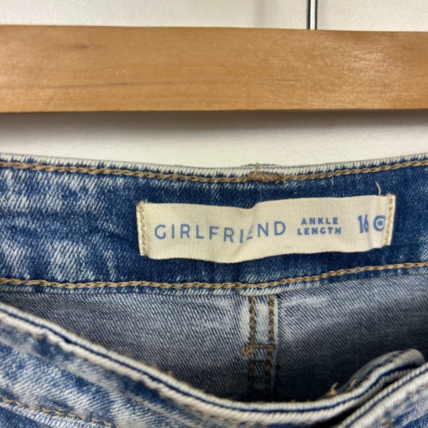 Target Girlfriend Ankle Length Blue Denim Jeans Size 16
