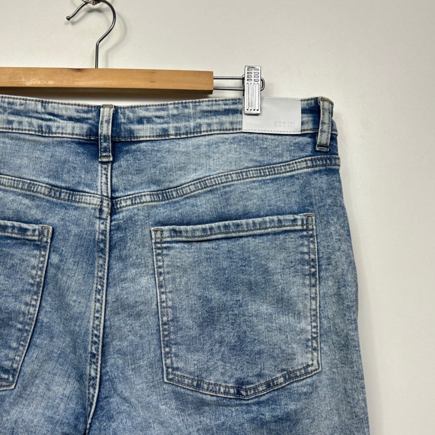 Target Girlfriend Ankle Length Blue Denim Jeans Size 16