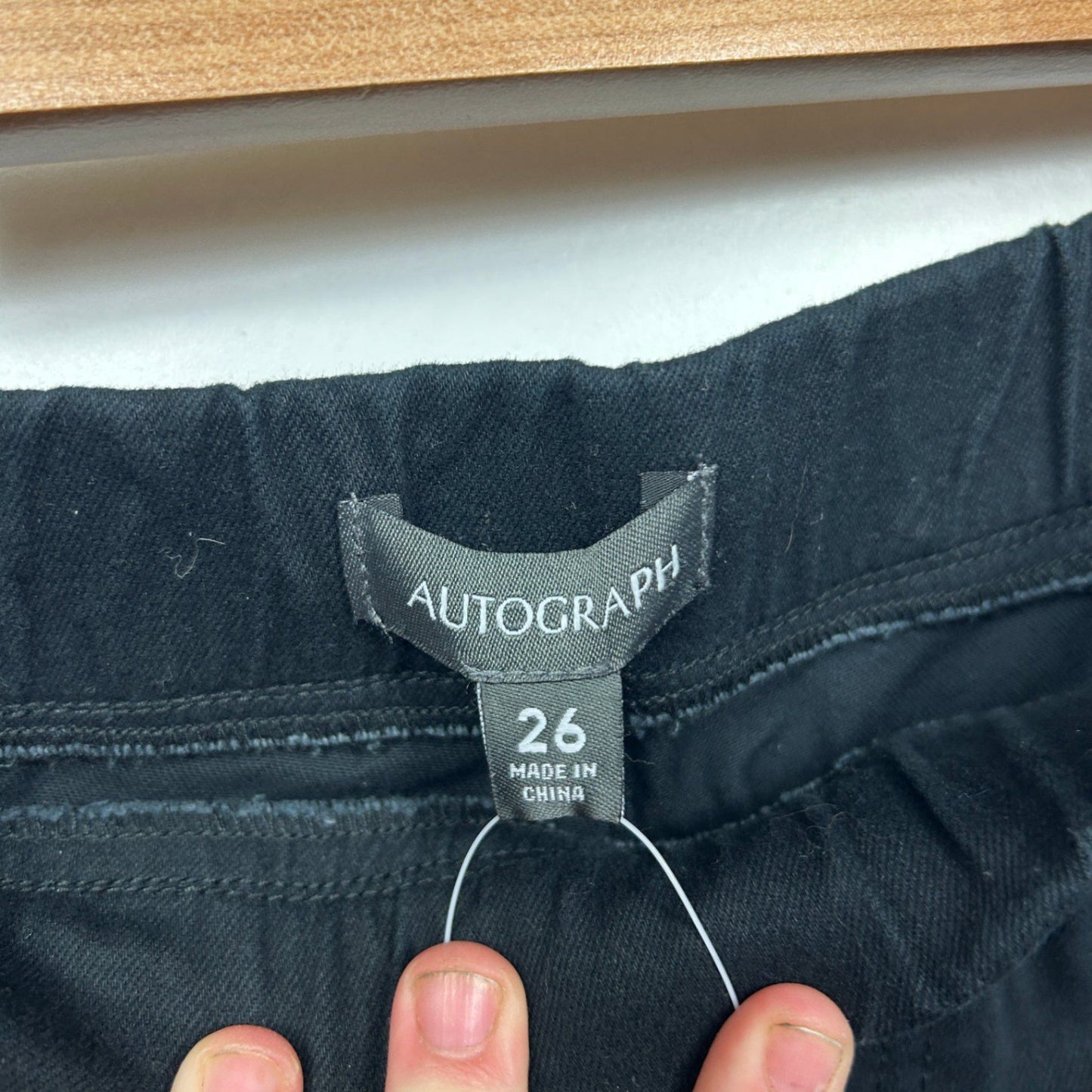 New Autograph Black Cropped Pants Size 26