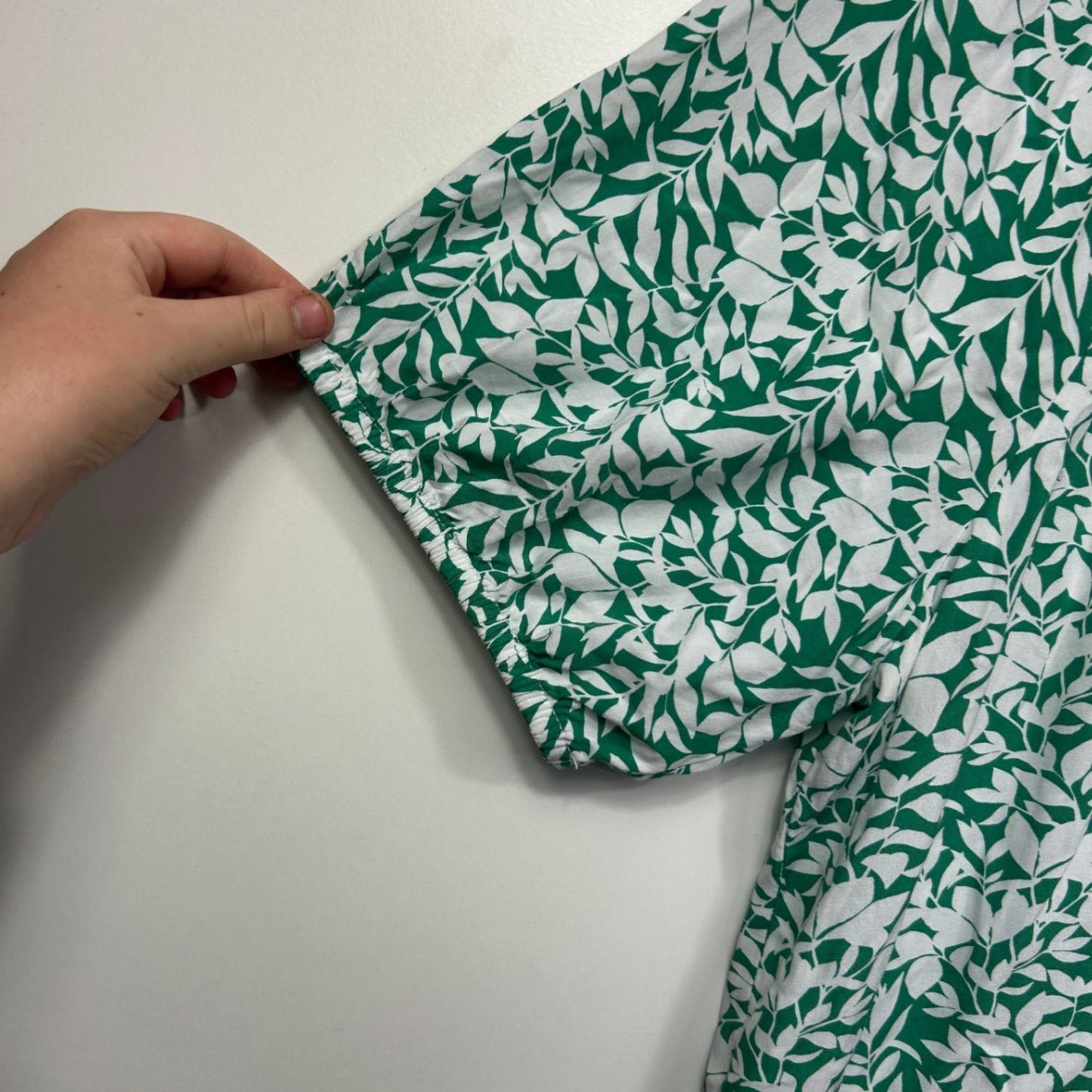 Target Top Size 20 Green Floral Short Sleeve Viscose